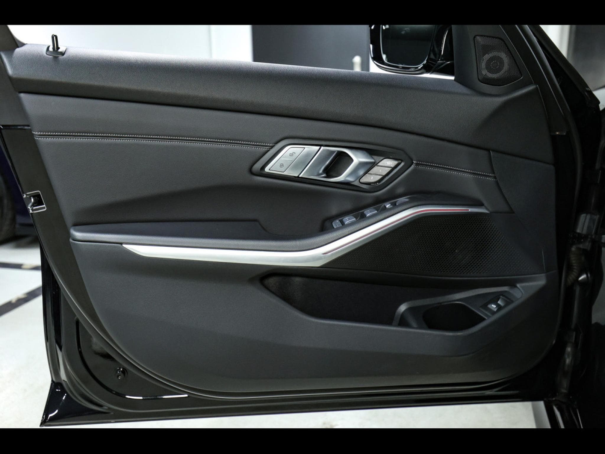 BMW M340 TOURING XDRIVE - BLACK SAPPHIRE METALLIC - WARRANTY 11/2028 (2024) - Photo 9