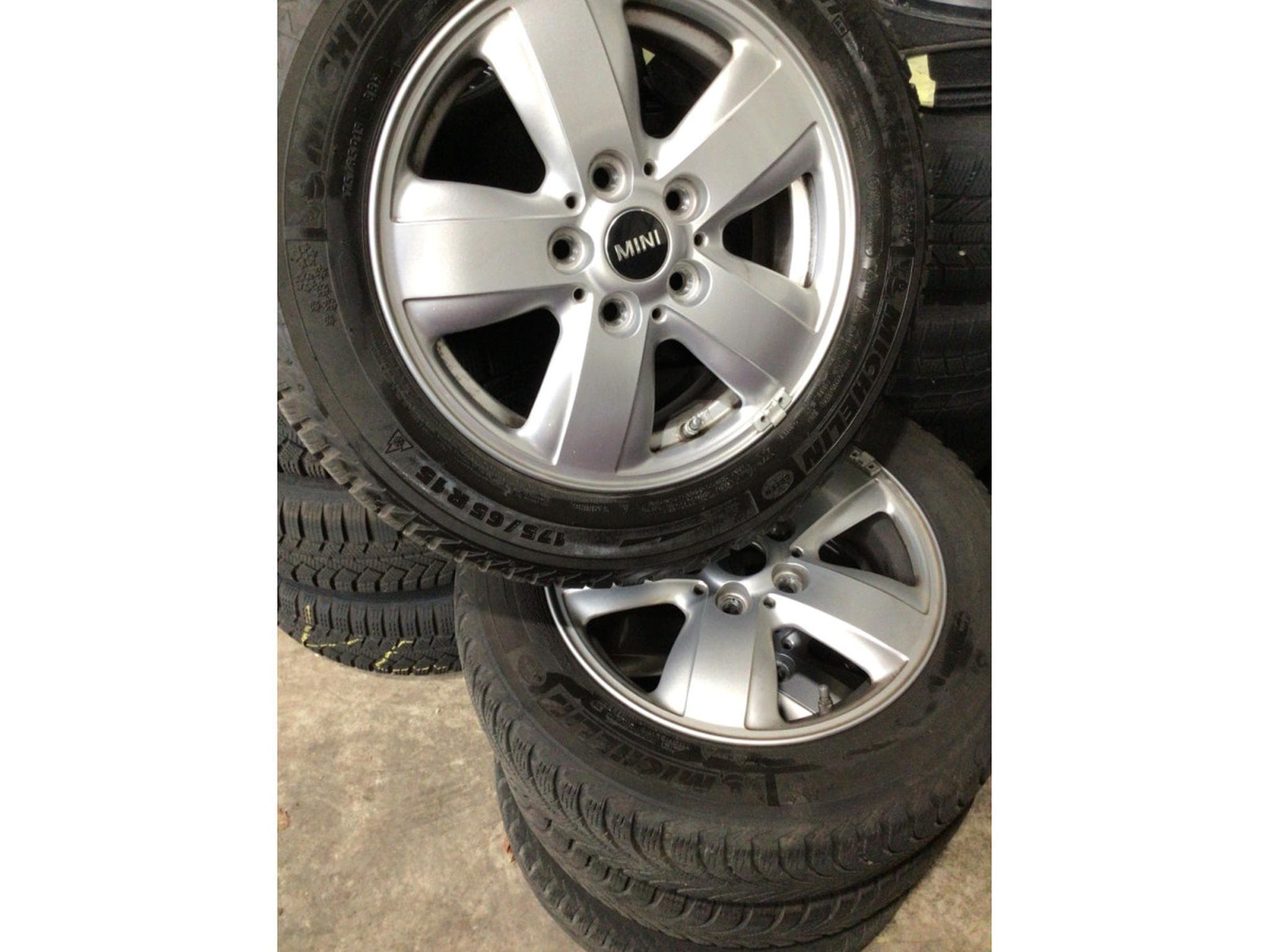 Jantes alu + Pneus h – 15" - Photo 2