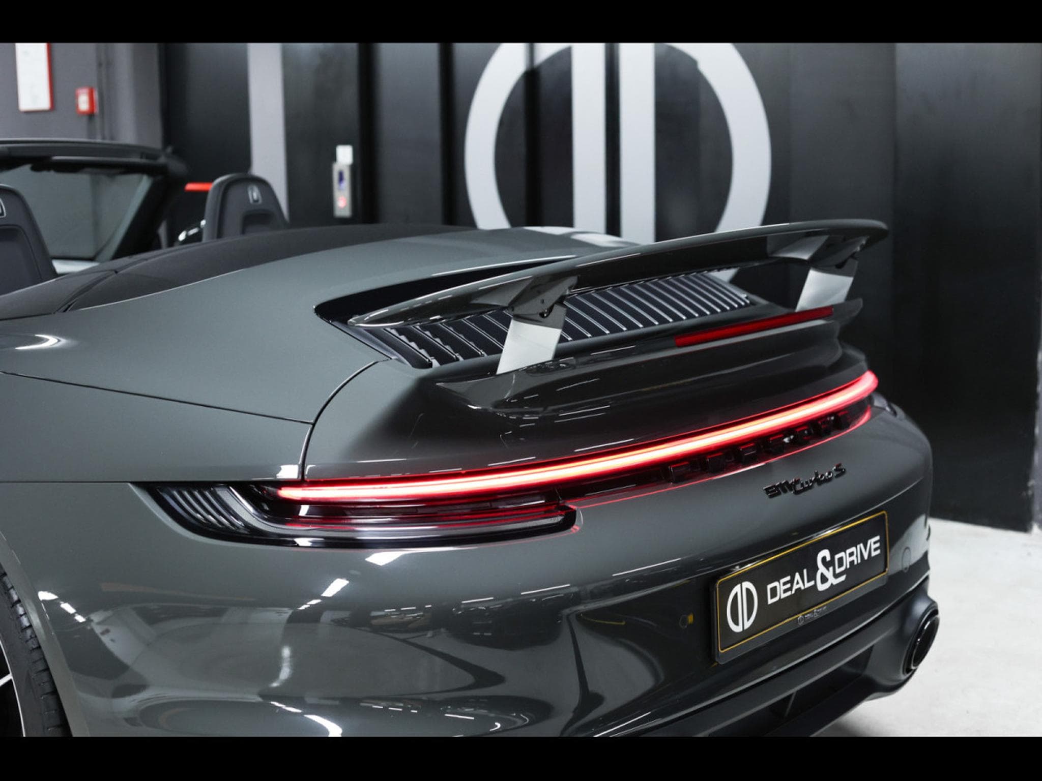 Porsche 911 (992.1) TURBO S CABRIOLET PDK - SLATE GREY PTS - APPROVED 04 (2023) - Photo 24