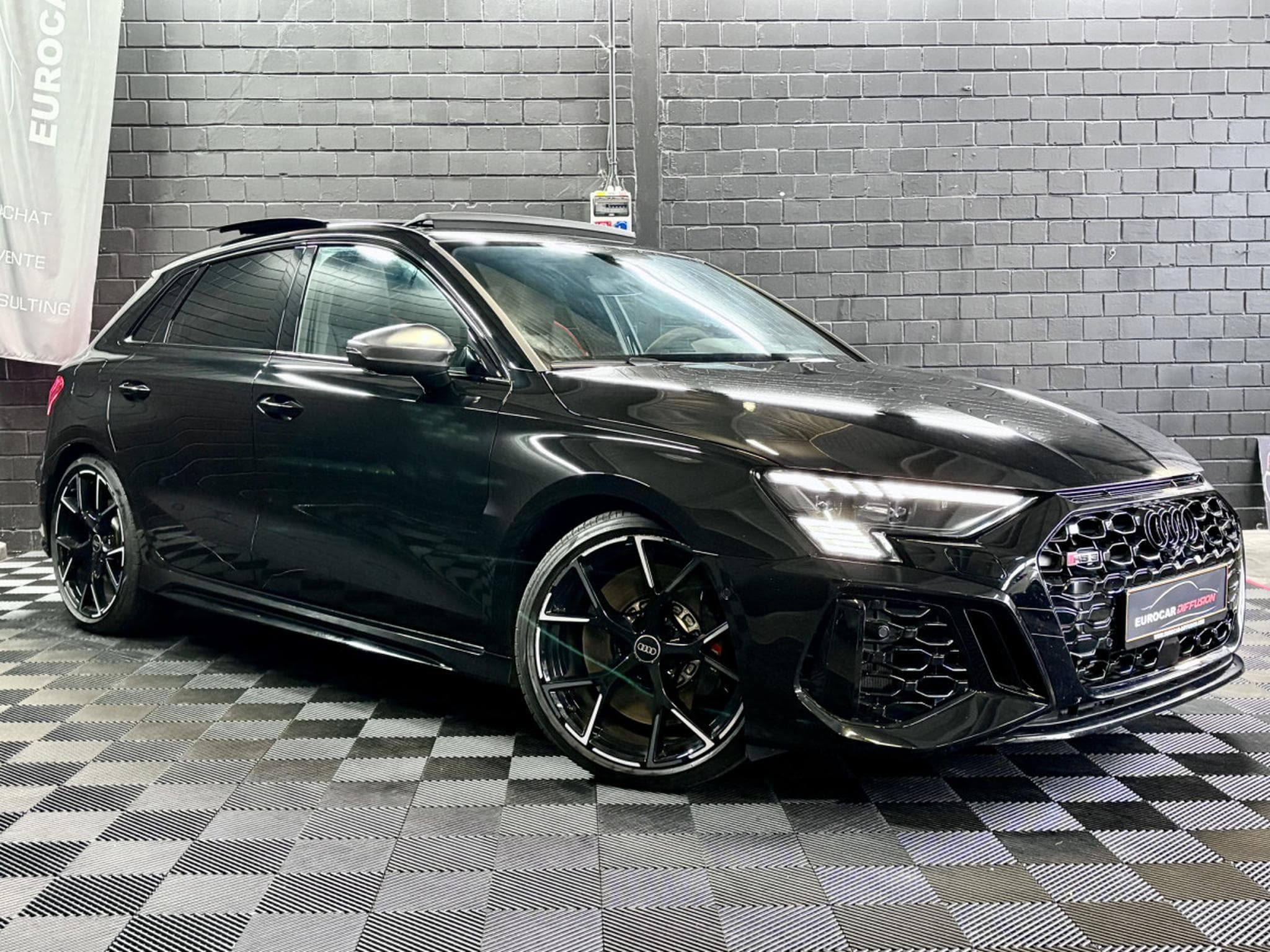 Audi RS3 Sportback RS quattro 2.5 TFSI 400 CV (2023) - Photo 3