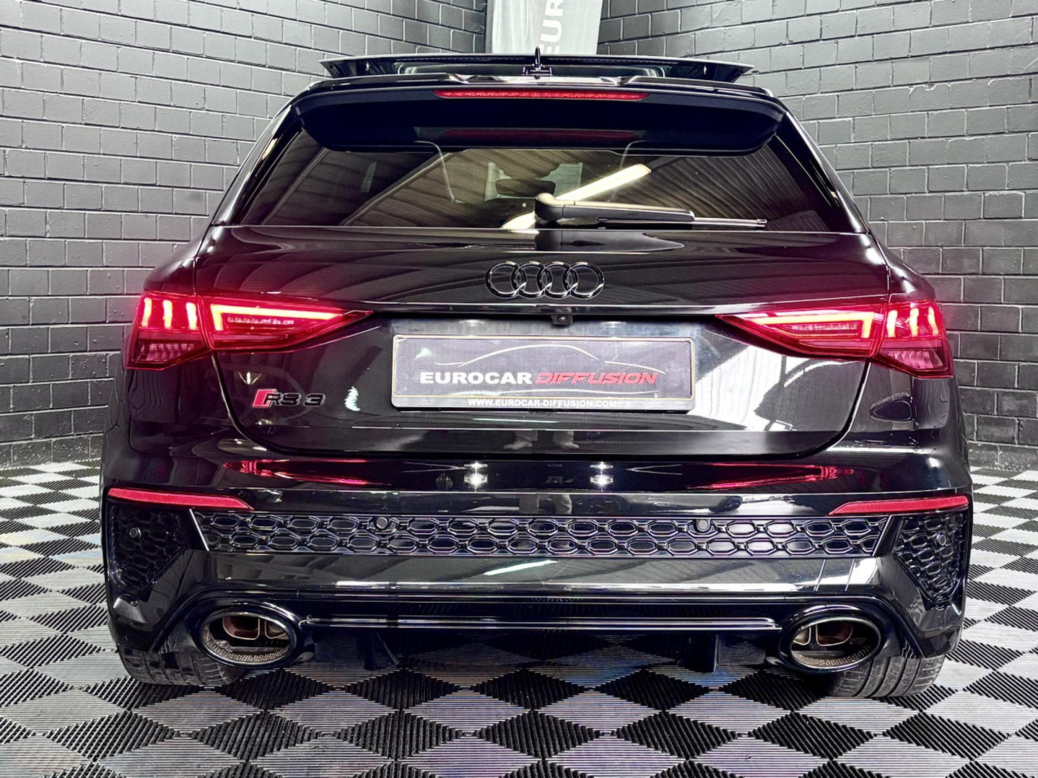 Audi RS3 Sportback RS quattro 2.5 TFSI 400 CV (2023) - Photo 5