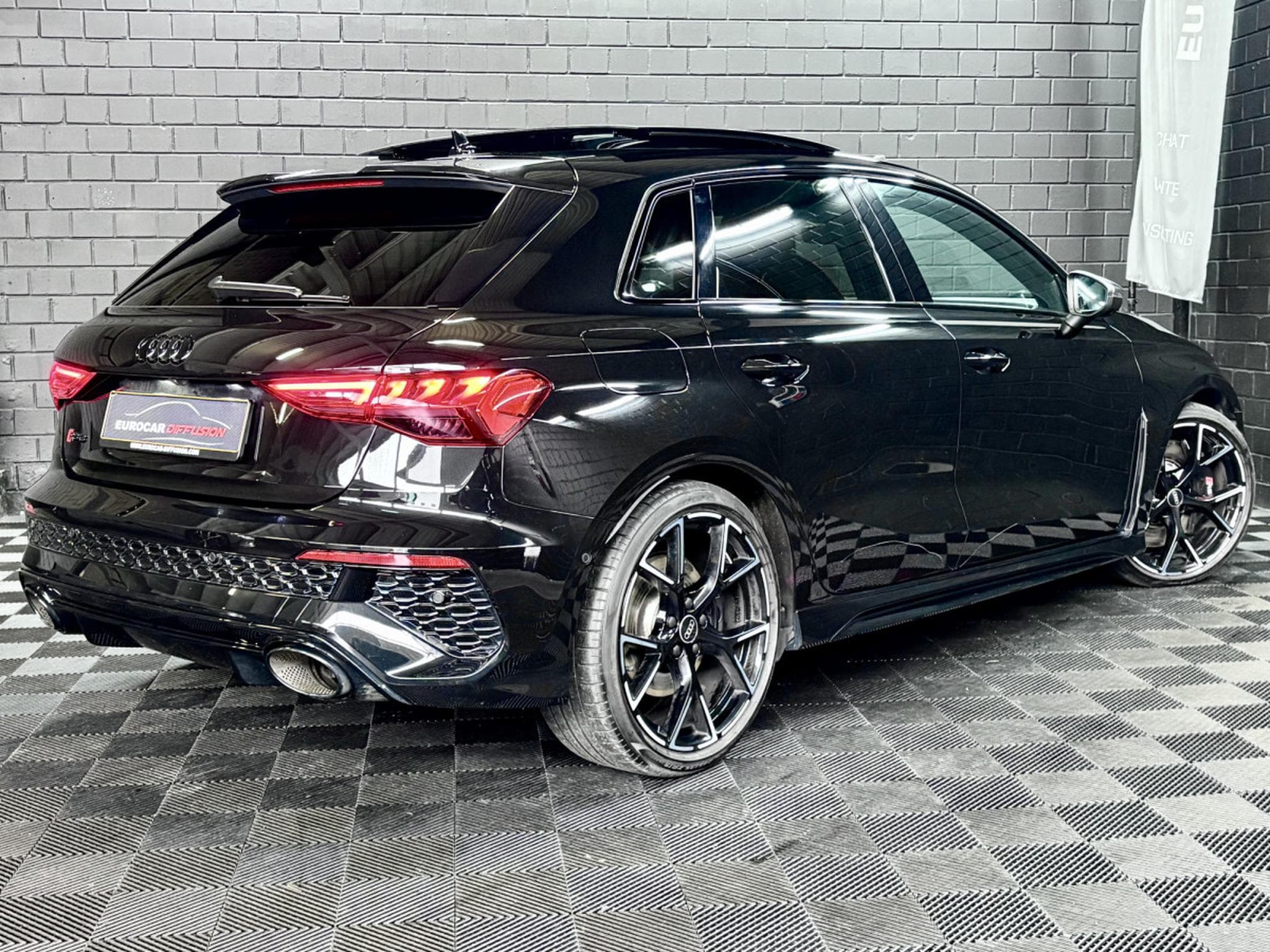 Audi RS3 Sportback RS quattro 2.5 TFSI 400 CV (2023) - Photo 6