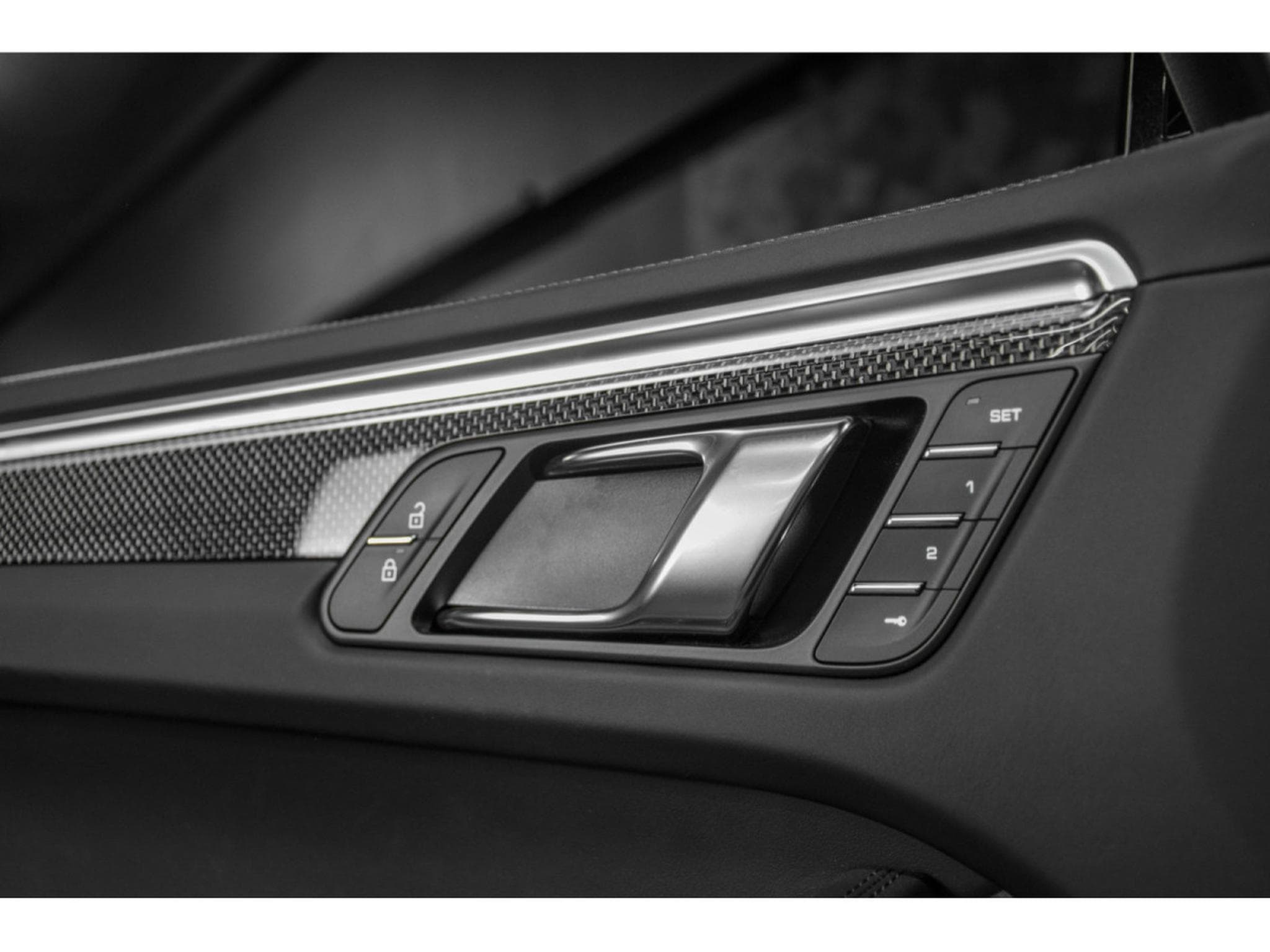 Porsche Macan III GTS (2024) - Photo 13