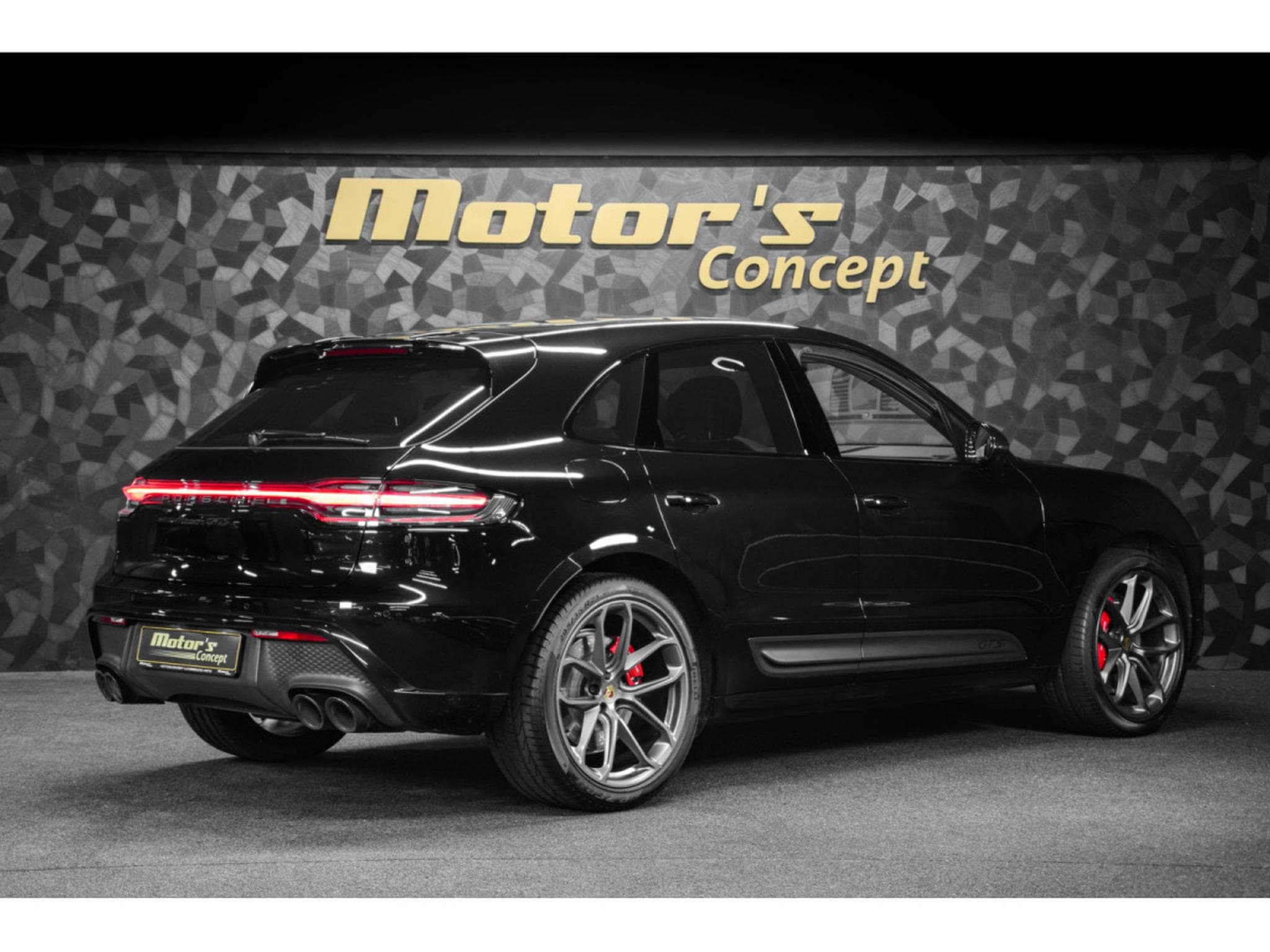 Porsche Macan III GTS (2024) - Photo 3
