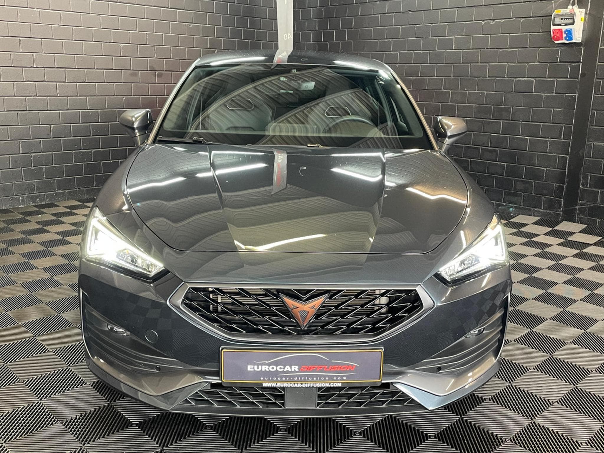 Cupra Leon 245CV eHybrid DSG6 (2022) - Photo 2