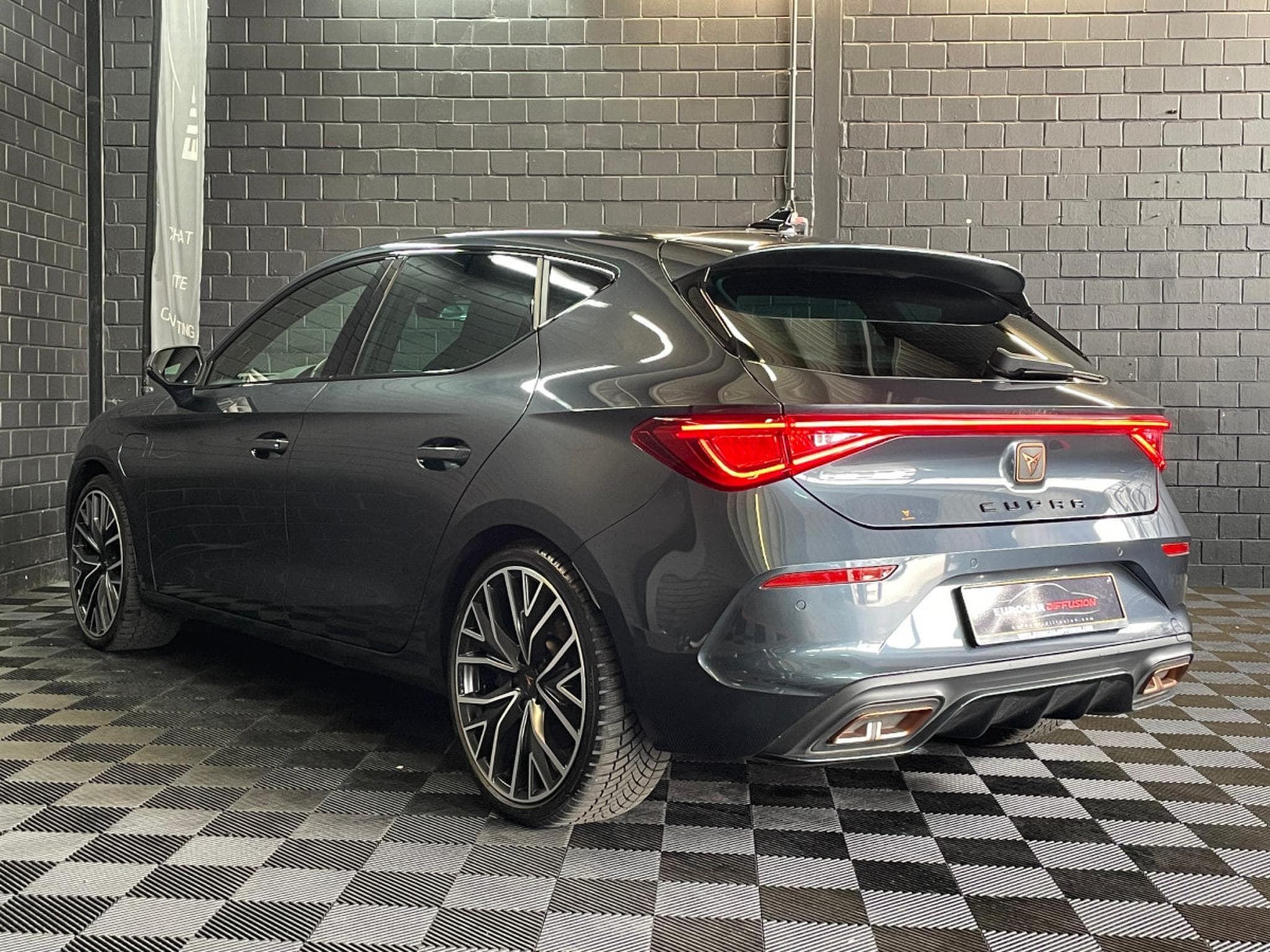Cupra Leon 245CV eHybrid DSG6 (2022) - Photo 6