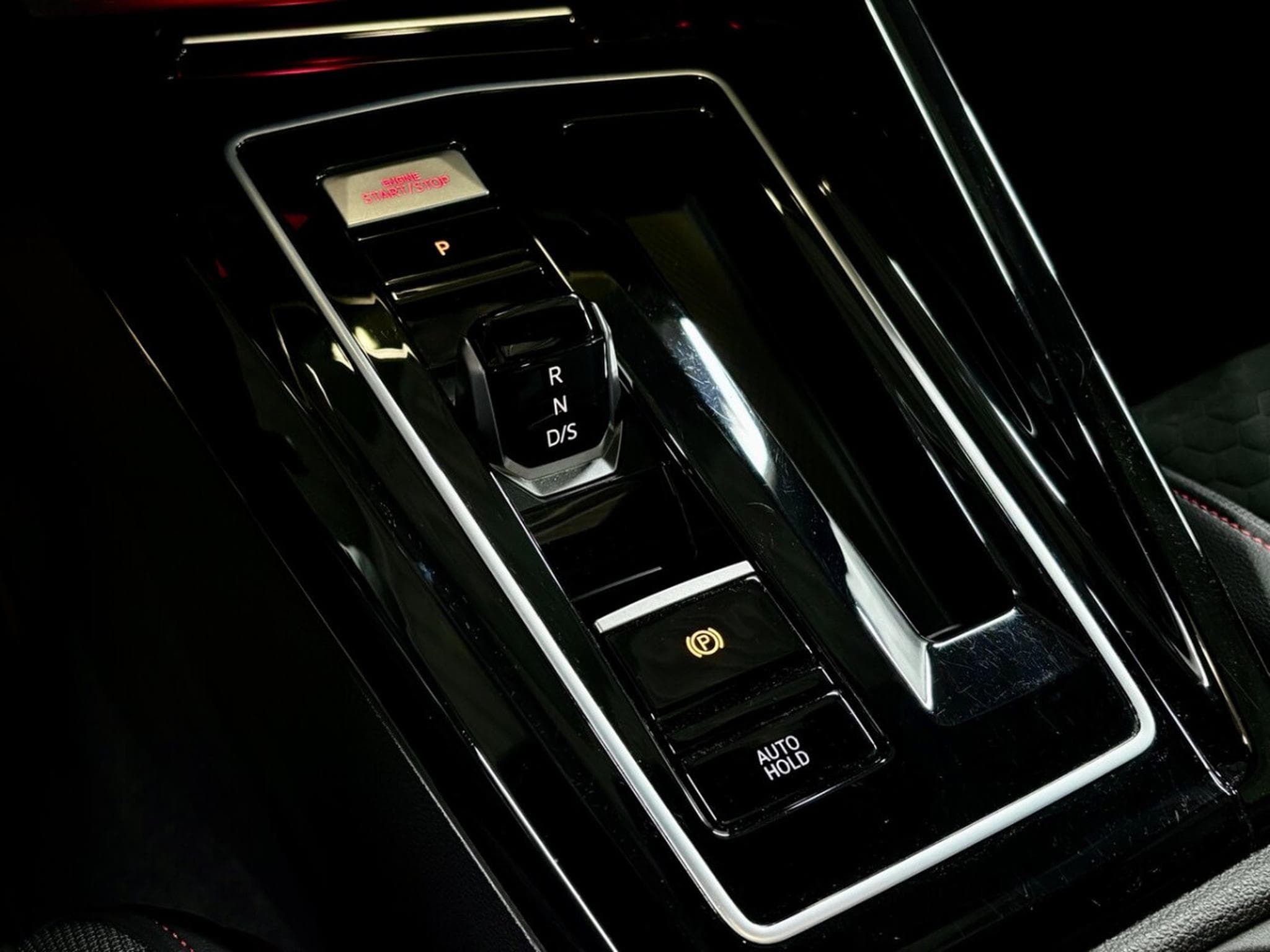 VW Golf GTI Clubsport 2.0 TSI 300CV DSG7 ** Toit ouvrant ** Matrix * (2021) - Photo 15