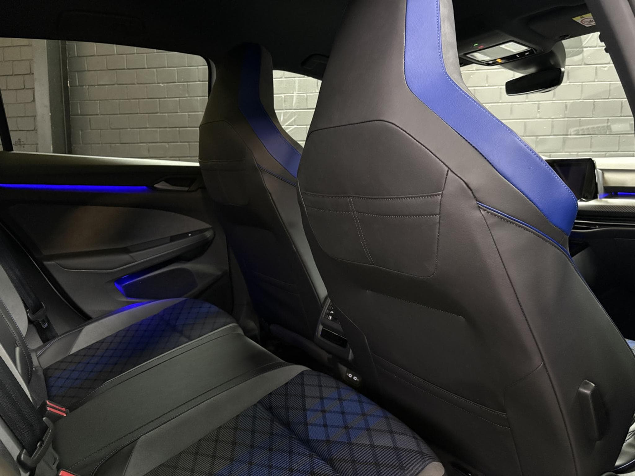 VW Golf R 20 Years 4Motion 2.0 TSI 333 CV DSG7  *DCC* *ACC* (2022) - Foto 20