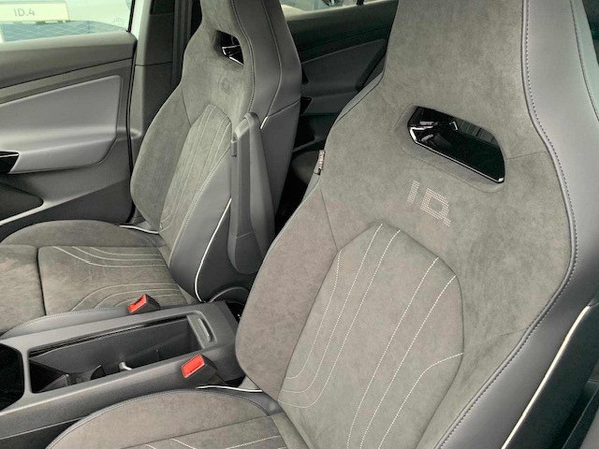 VW ID.5 PRO BLACK STYLE 210KW / 77 kWh (2026) - Photo 2