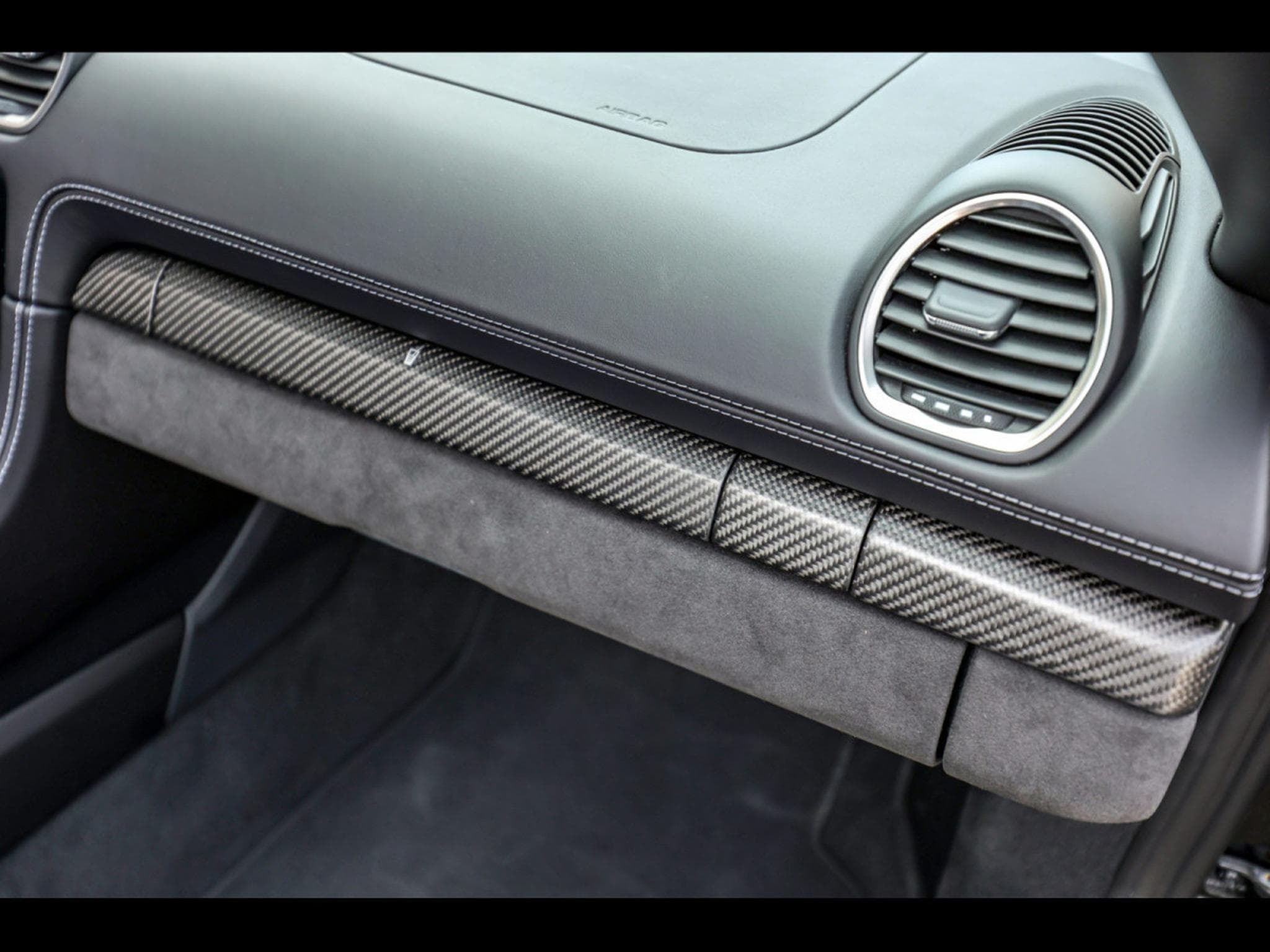 Porsche Boxster 718 Spyder RS PDK (2024) - Photo 16