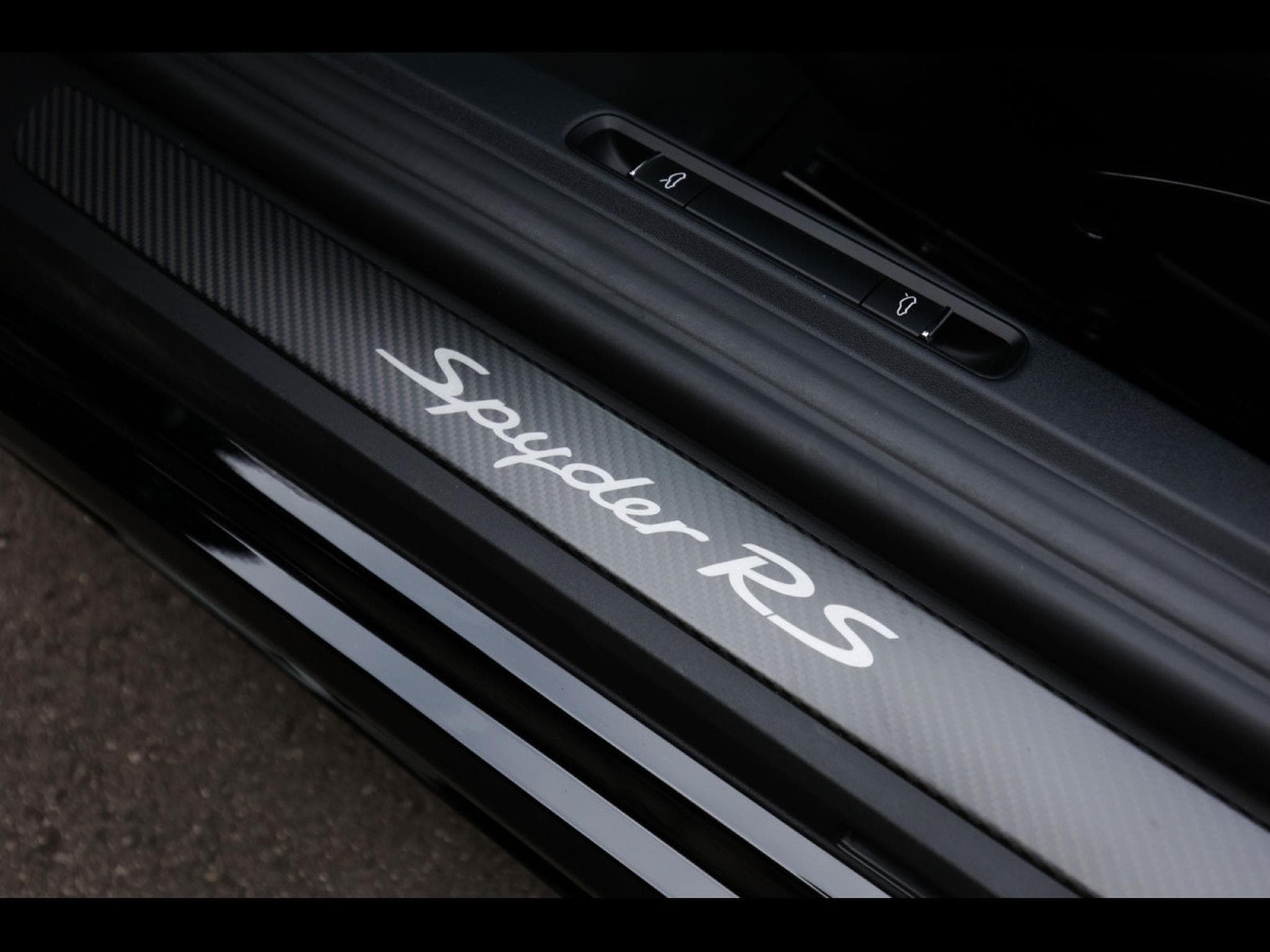 Porsche Boxster 718 Spyder RS PDK (2024) - Photo 18