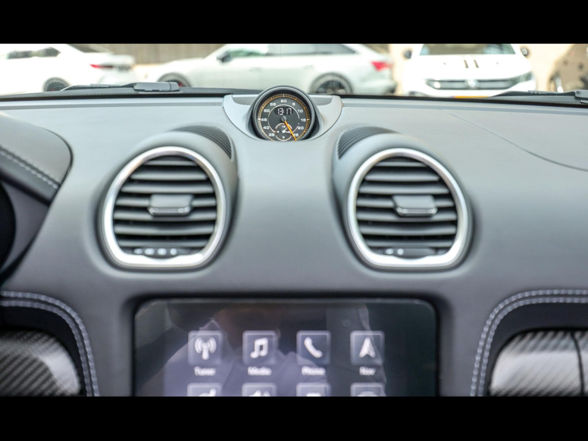 Porsche Boxster 718 Spyder RS PDK (2024) - Photo 22