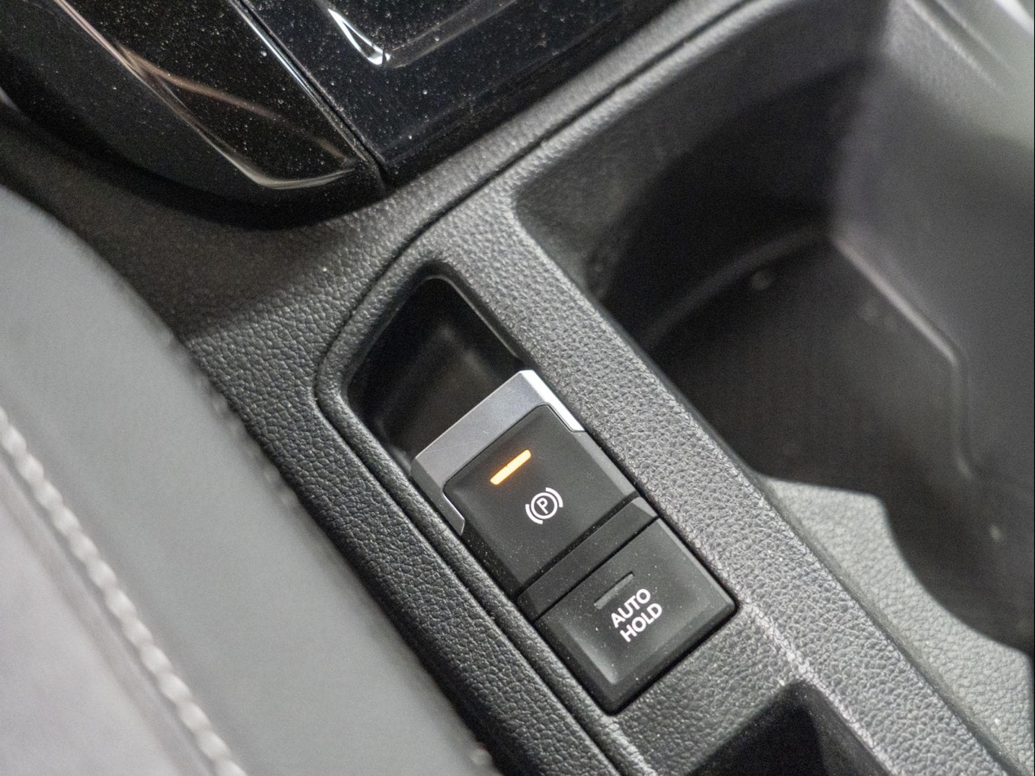 VW T-Roc R-Line 1.5 TSI 150 CV DSG7 *Caméra* *Hayon* *ACC* (2024) - Photo 15