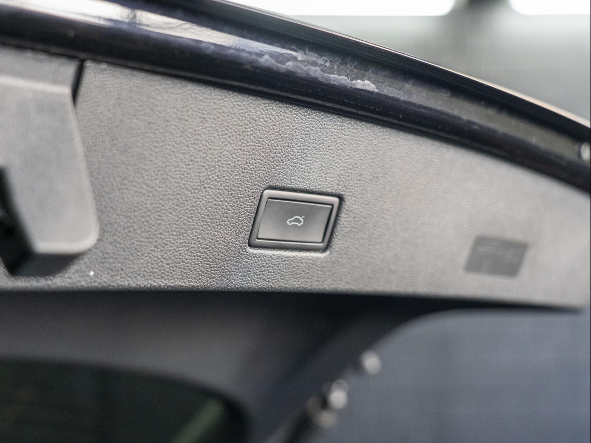 VW T-Roc R-Line 1.5 TSI 150 CV DSG7 *Caméra* *Hayon* *ACC* (2024) - Photo 24