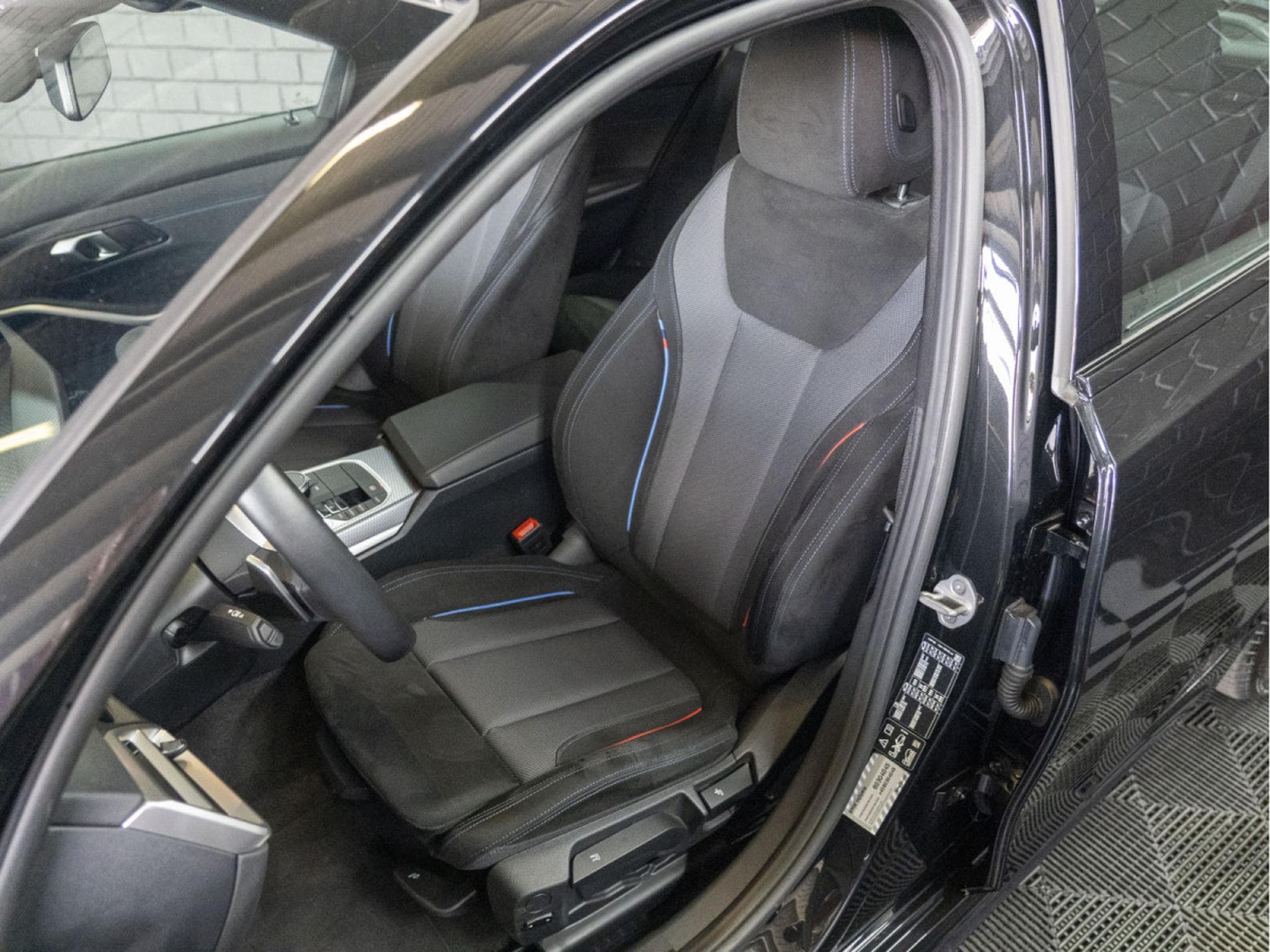 BMW 330 330i xDrive M-Sport Touring 245CV *Hayon*ACC*Sièges chauffan (2024) - Photo 8