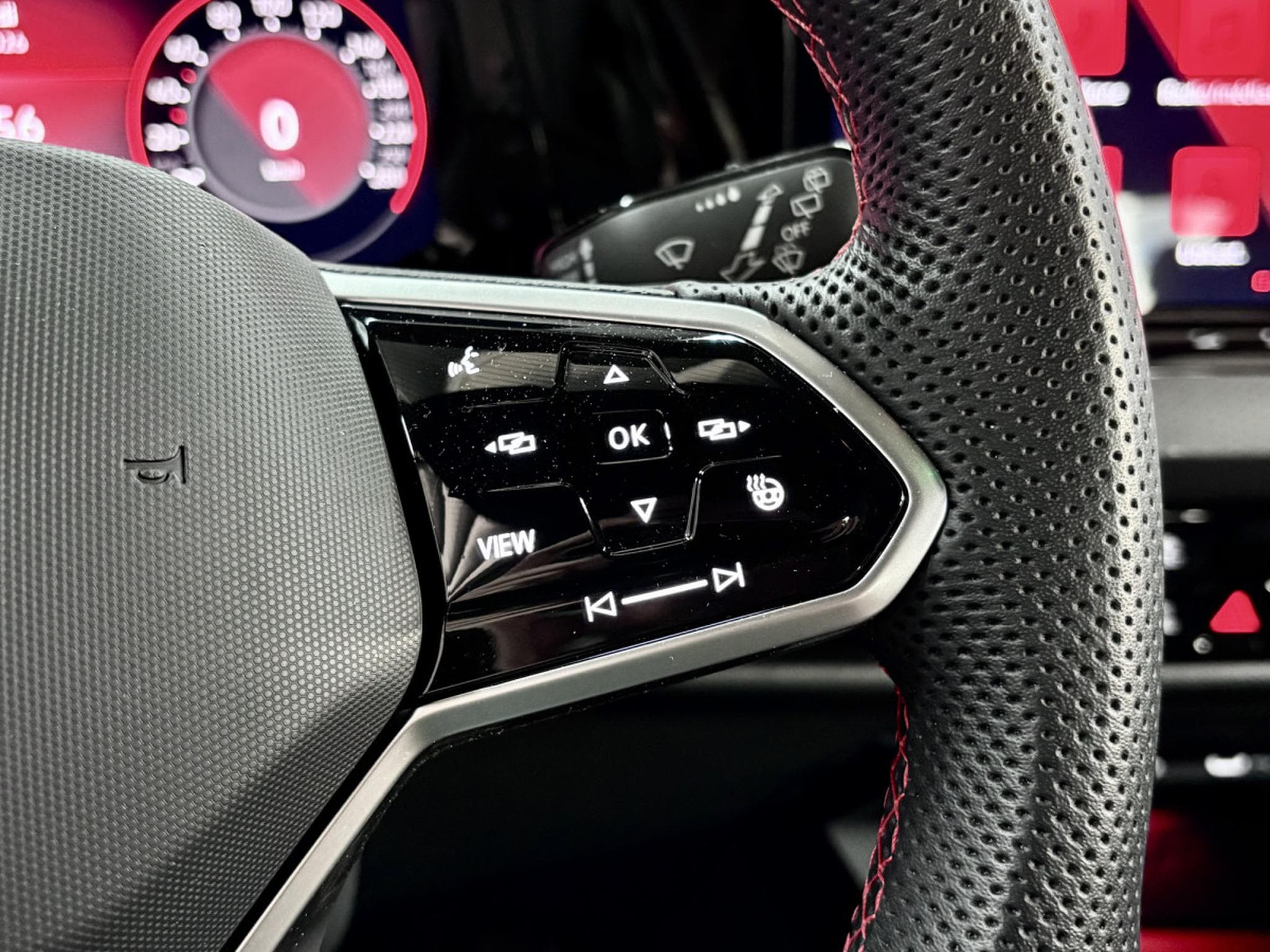 VW Golf GTI GTI Clubsport 2.0 TSI 300 CV DSG7 *Matrix* *Harman Kardo (2023) - Photo 12