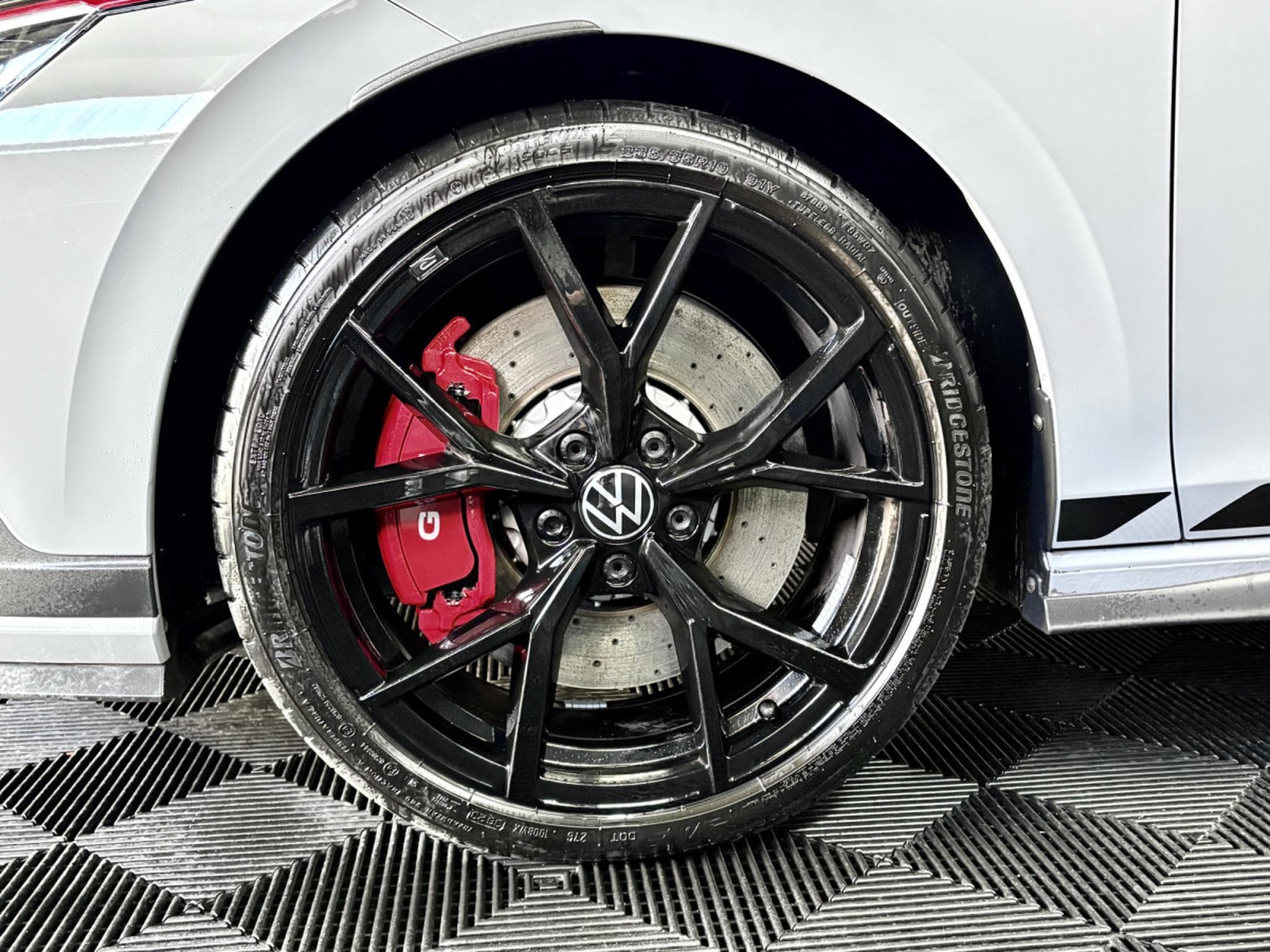 VW Golf GTI GTI Clubsport 2.0 TSI 300 CV DSG7 *Matrix* *Harman Kardo (2023) - Photo 24