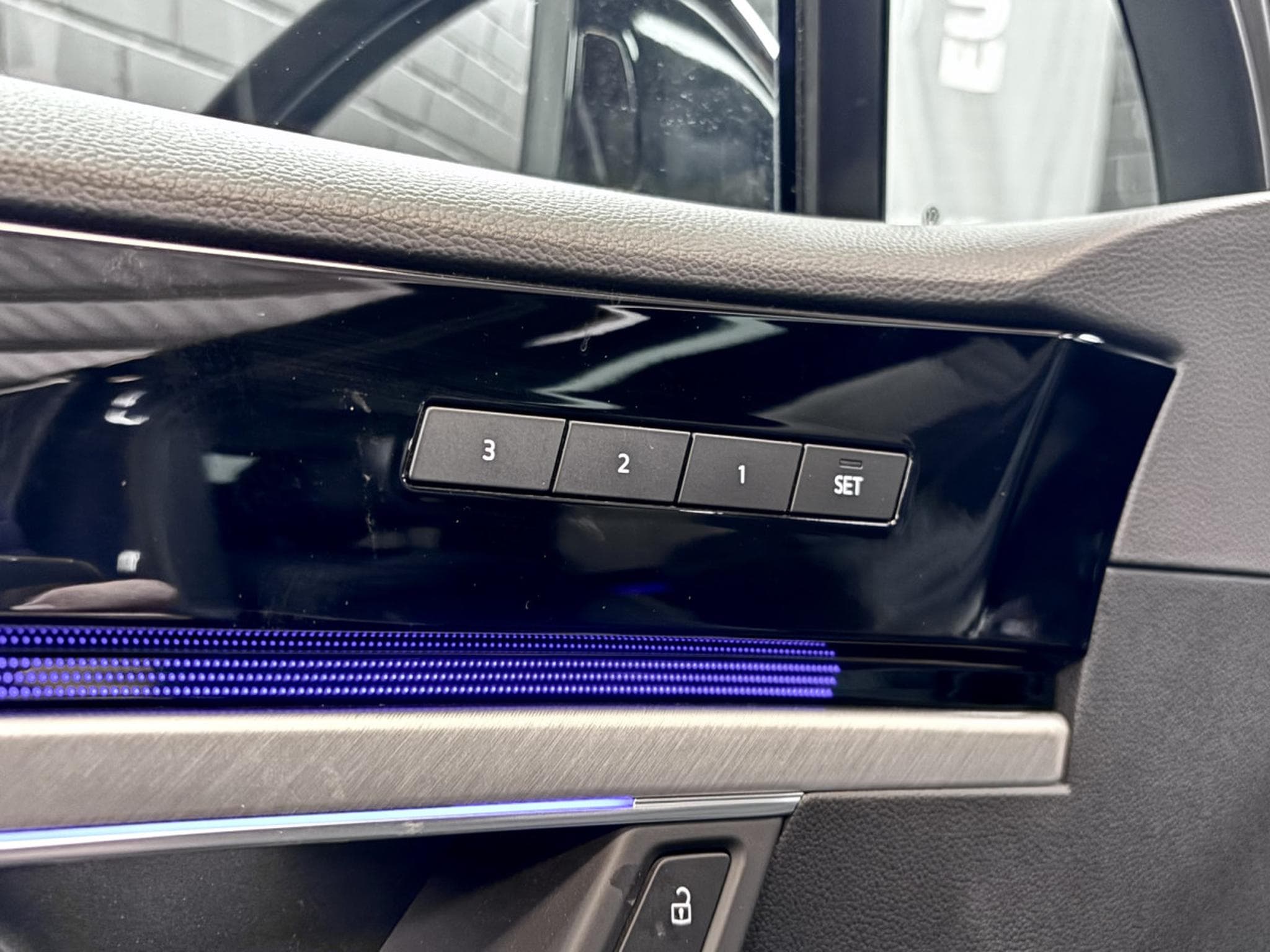 VW Touareg 3.0 TSi V6 PHEV 4MOTION Elegance 381 CV (2022) - Photo 15