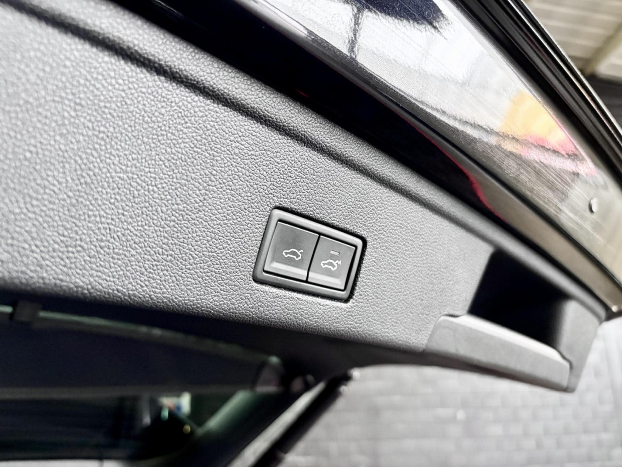 VW Touareg 3.0 TSi V6 PHEV 4MOTION Elegance 381 CV (2022) - Photo 21