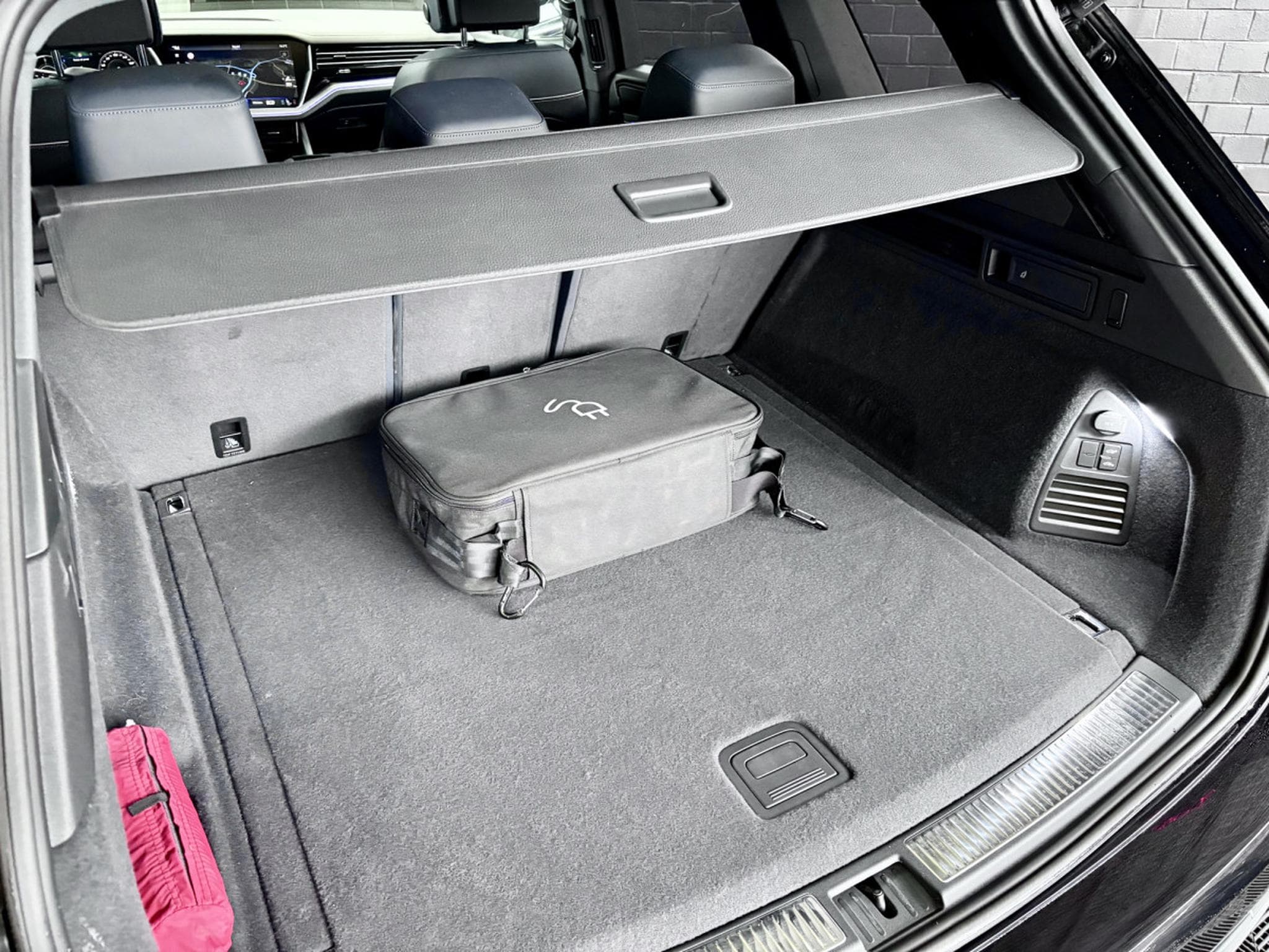 VW Touareg 3.0 TSi V6 PHEV 4MOTION Elegance 381 CV (2022) - Photo 22