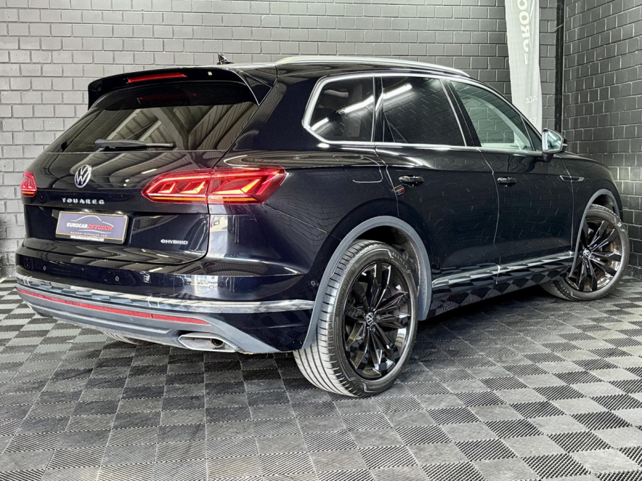 VW Touareg 3.0 TSi V6 PHEV 4MOTION Elegance 381 CV (2022) - Photo 6