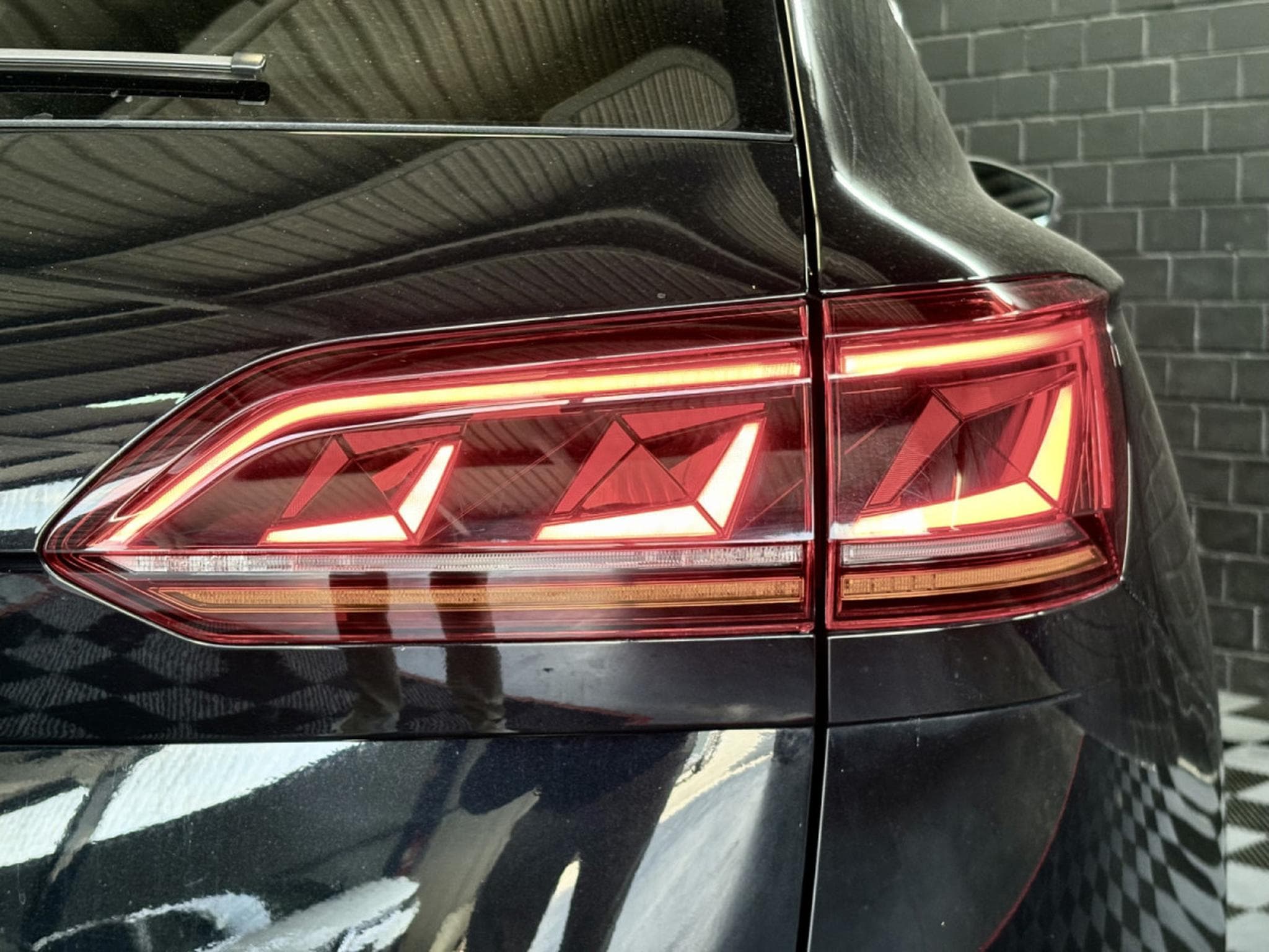 VW Touareg 3.0 TSi V6 PHEV 4MOTION Elegance 381 CV (2022) - Photo 7