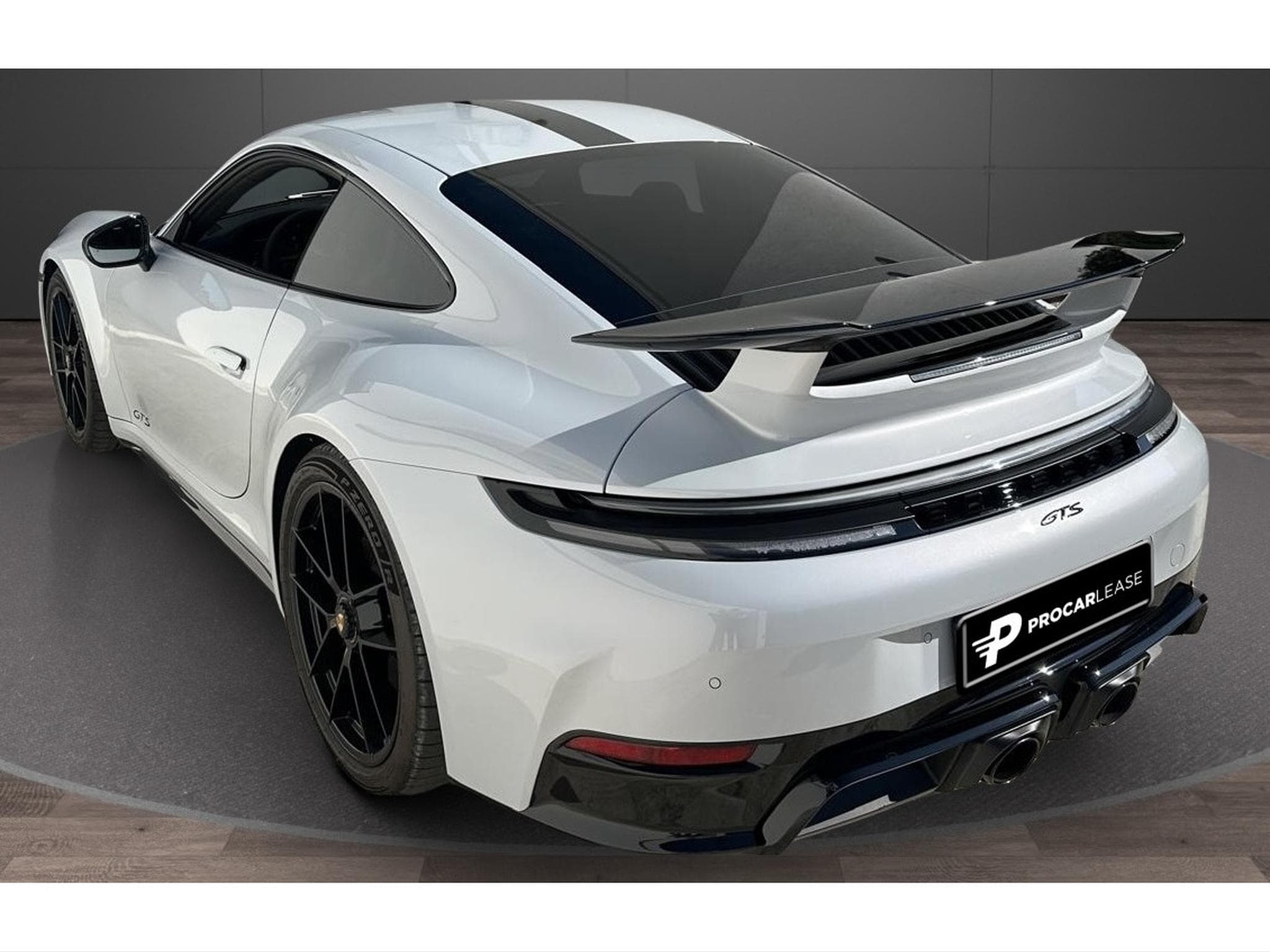 Porsche 911 992.2 GTS AEROKIT GT3 (2025) - Photo 11