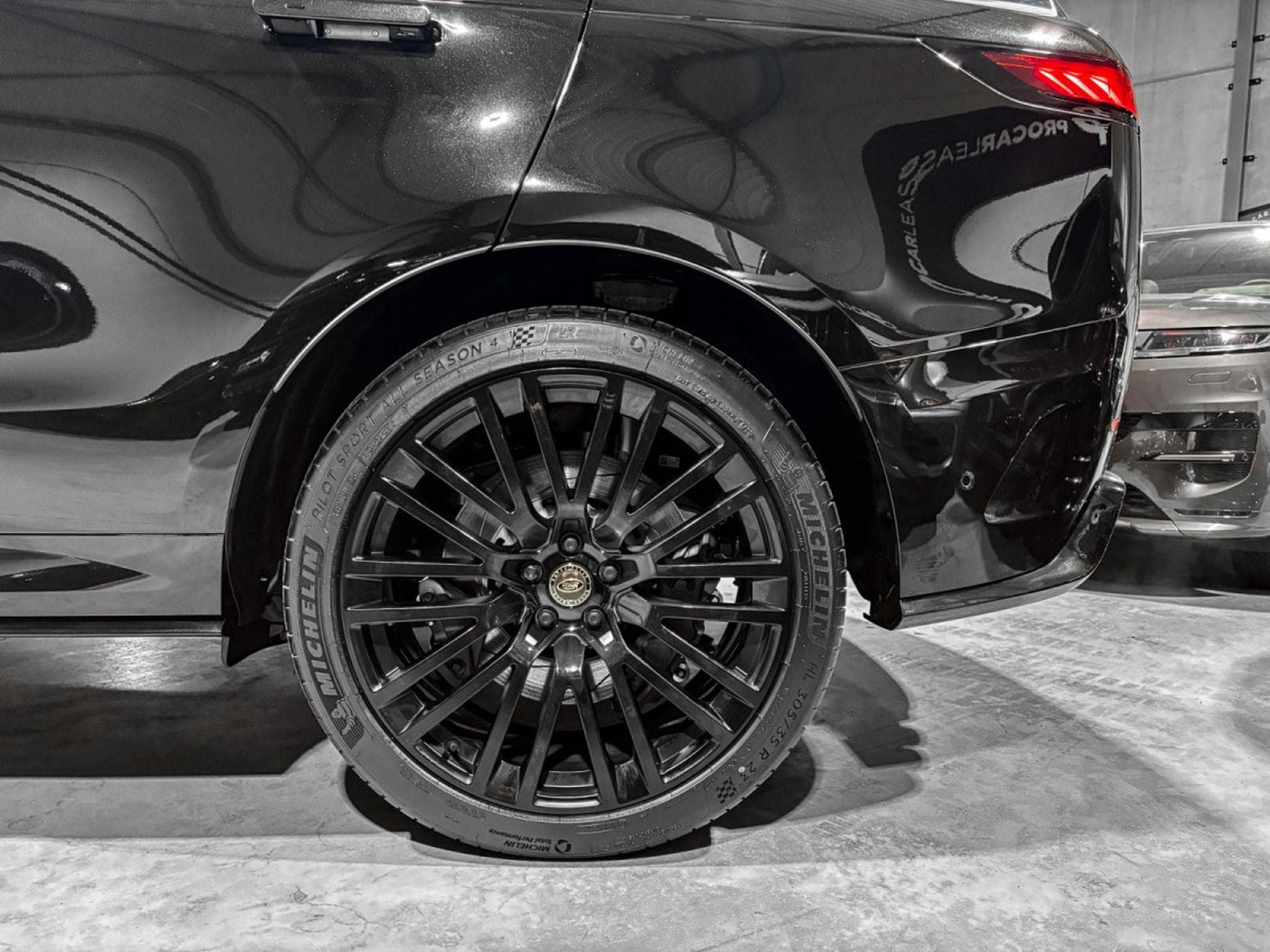 Land-Rover Range Rover Sport P635 SV EDITION ONE/ FULL CARBON / ECHANGE;REPRISE POSSIBLE (2024) - Photo 10