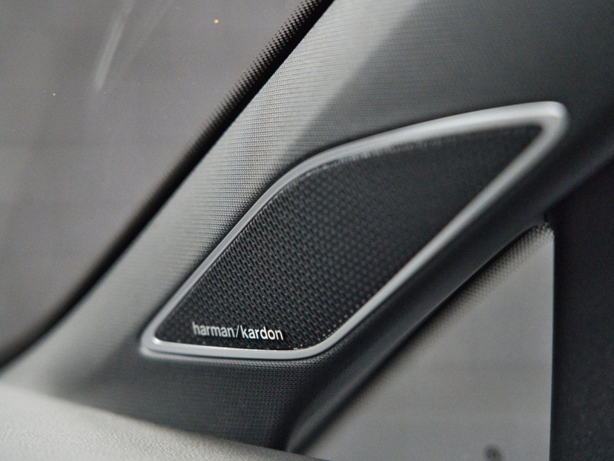 VW Golf GTI Clubsport 2.0 TSI 300CV DSG7 *TOIT PANO* *DCC* (2023) - Photo 13