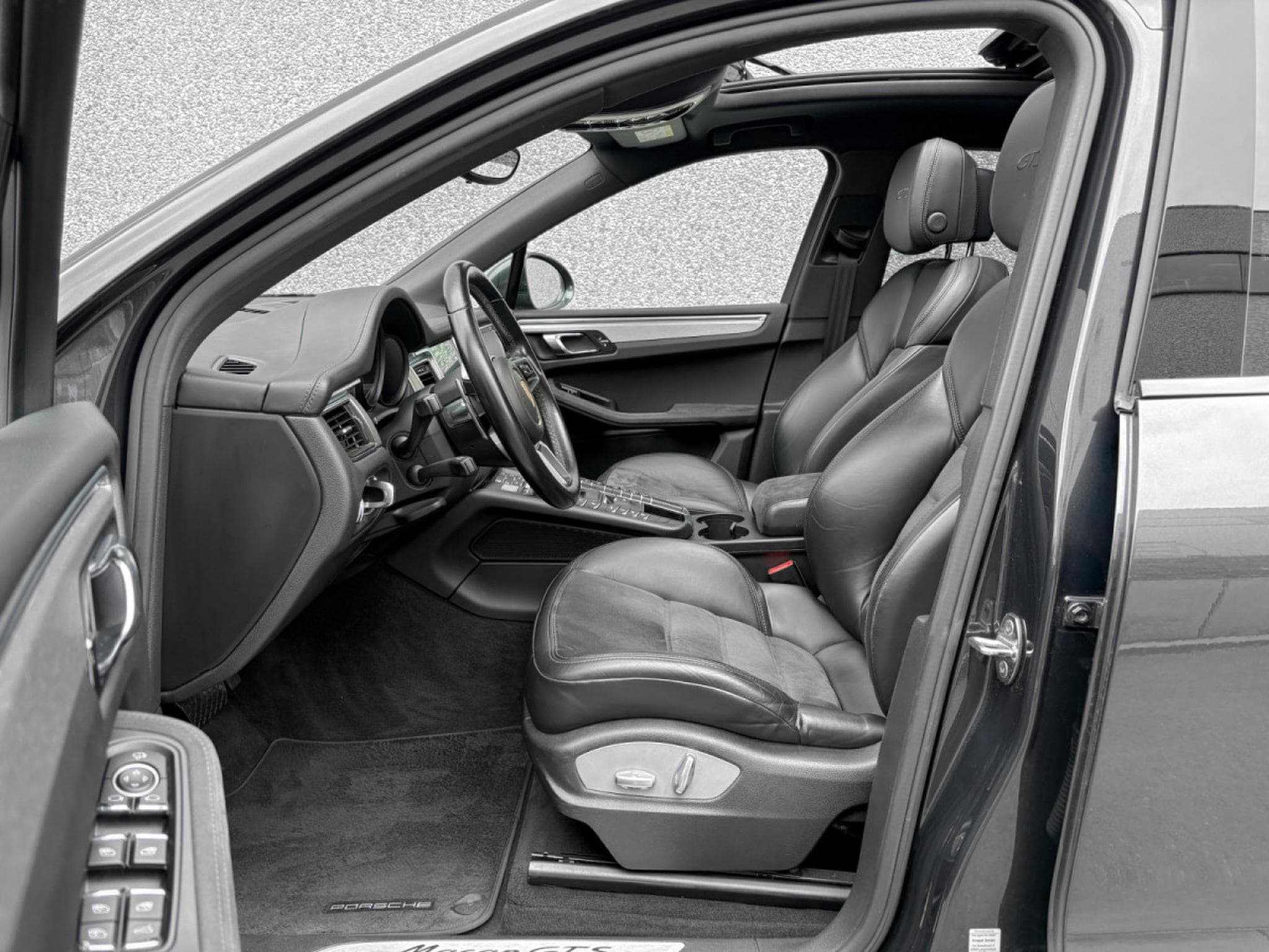 Porsche Macan GTS/20//KAMERA//NAV/ALCANTARA/PDLS/Bi-Xenon (2017) - Photo 9