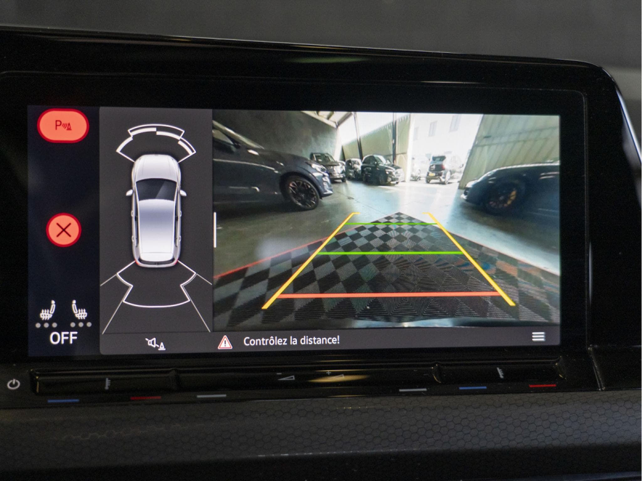 VW Golf GTI Clubsport 2.0 TSI 300 CV DSG7 * MATRIX * ACC * Caméra * (2022) - Photo 11