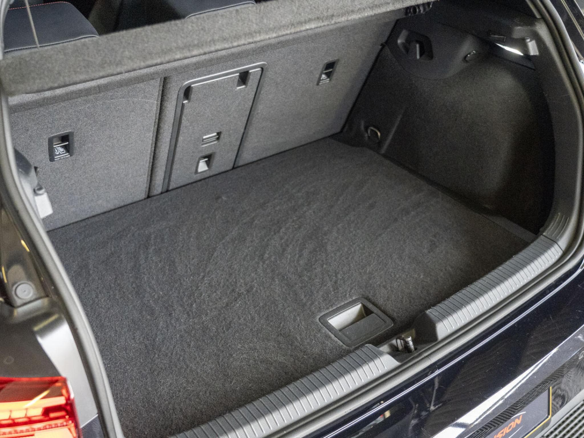 VW Golf GTI Clubsport 2.0 TSI 300 CV DSG7 * MATRIX * ACC * Caméra * (2022) - Photo 16