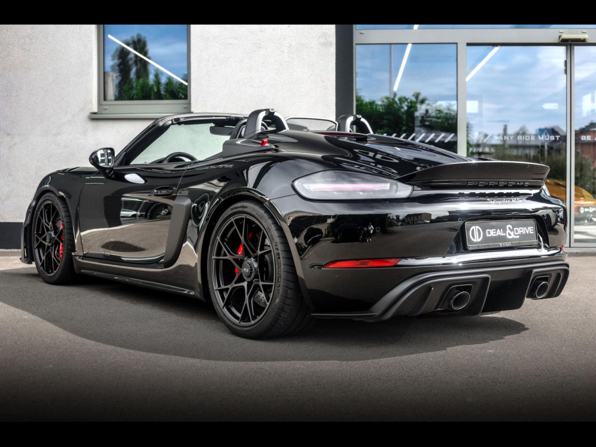 Porsche Boxster 718 RS PDK (2024) - Photo 3