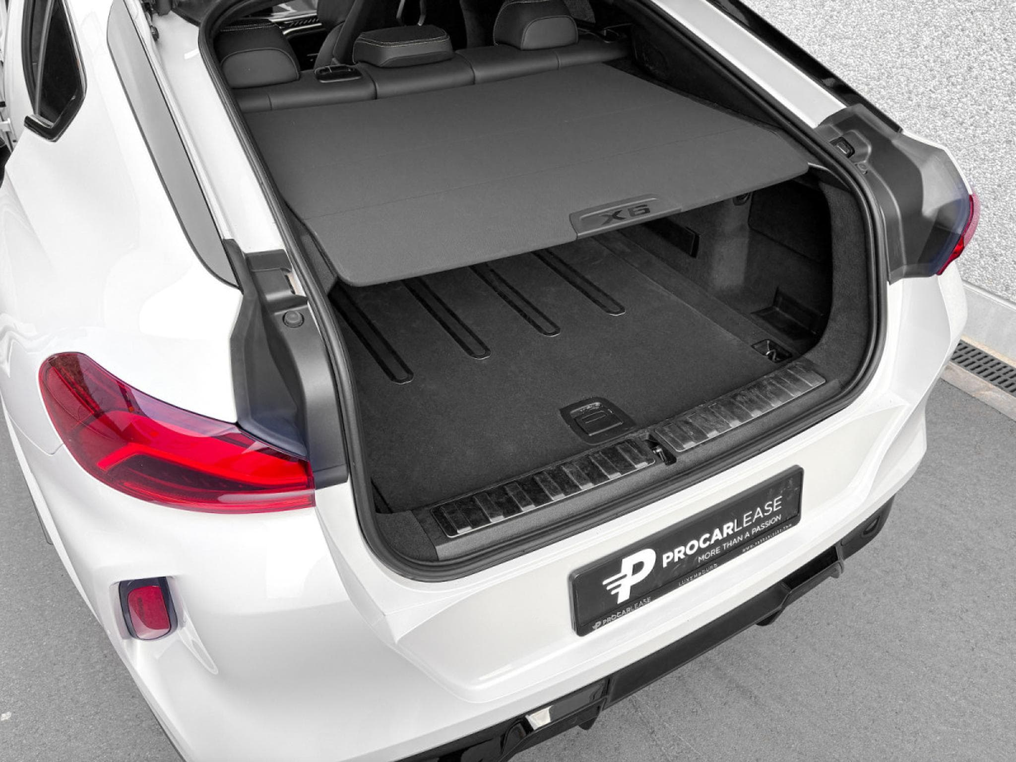 BMW X6M X6 M LCI COMPETITION /VOLL/CARBON/360/HARMAN/AHK (2023) - Foto 24