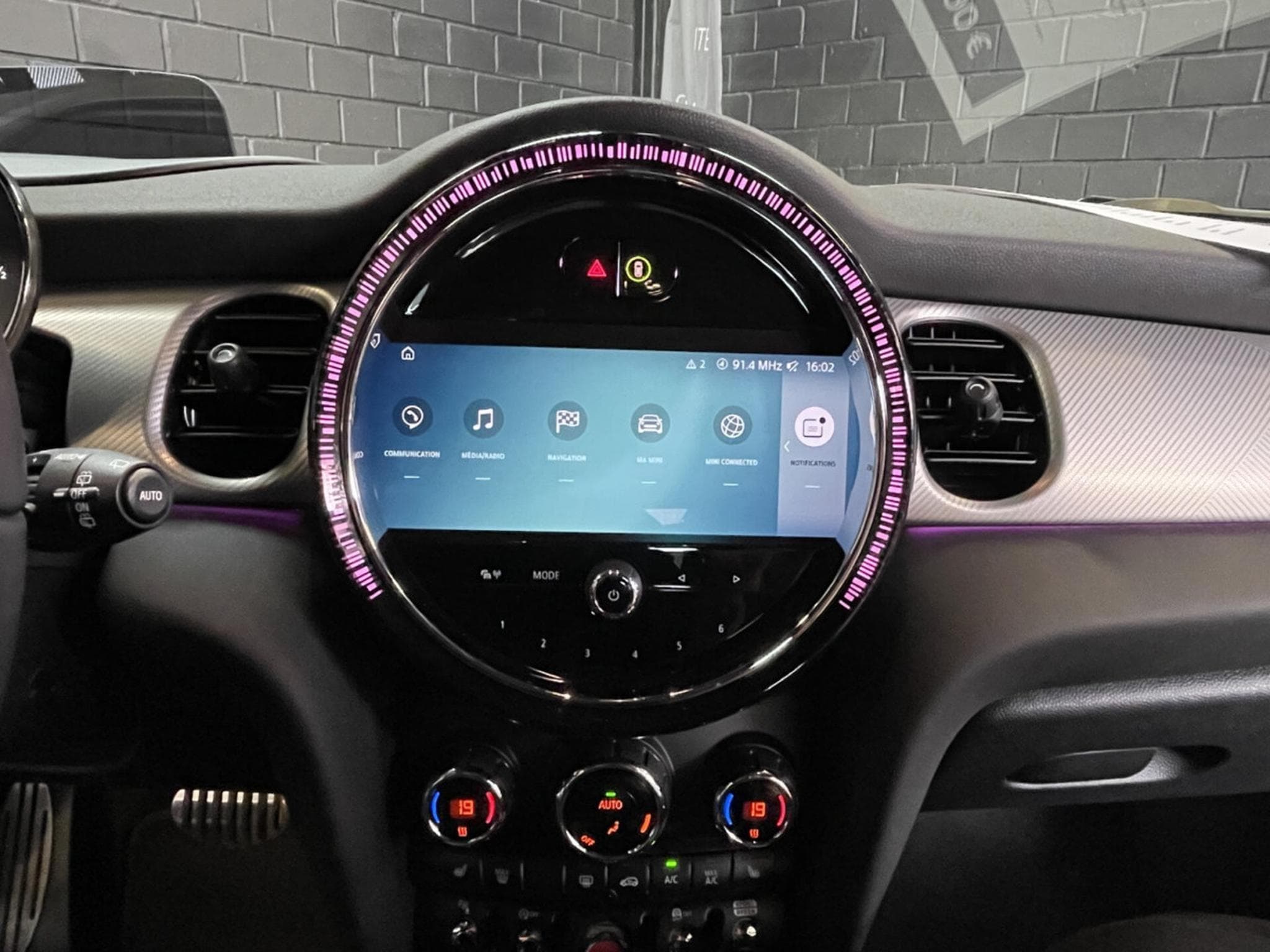 Mini Cooper S JCW 178 CV ** Toit ouvrant ** Harman ** Caméra (2024) - Photo 12