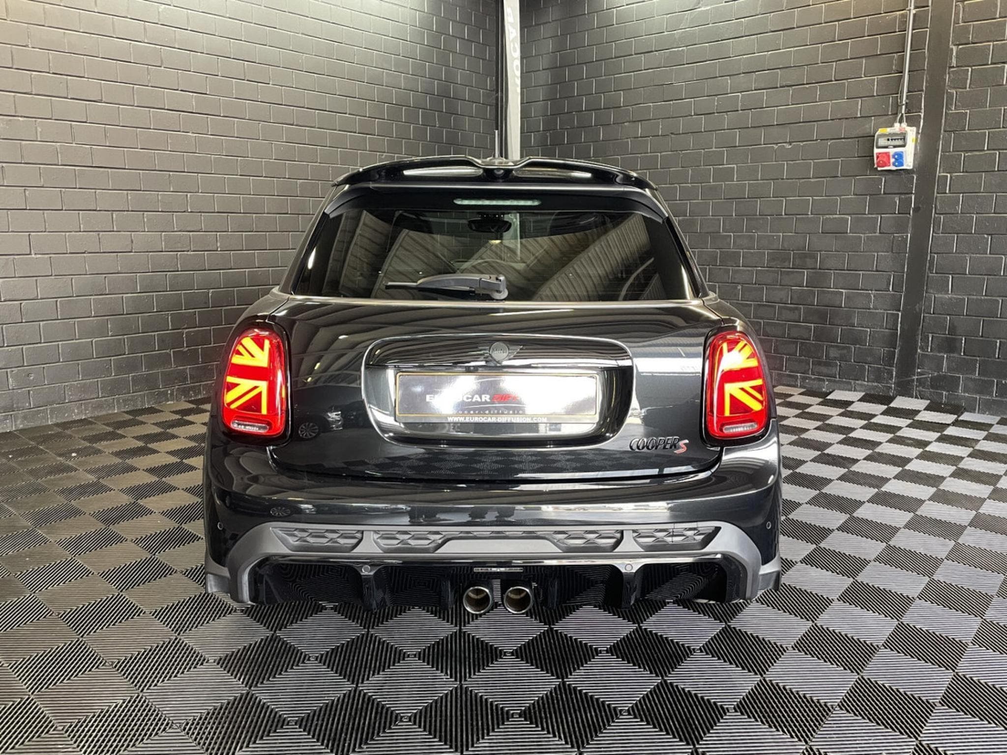 Mini Cooper S JCW 178 CV ** Toit ouvrant ** Harman ** Caméra (2024) - Photo 5