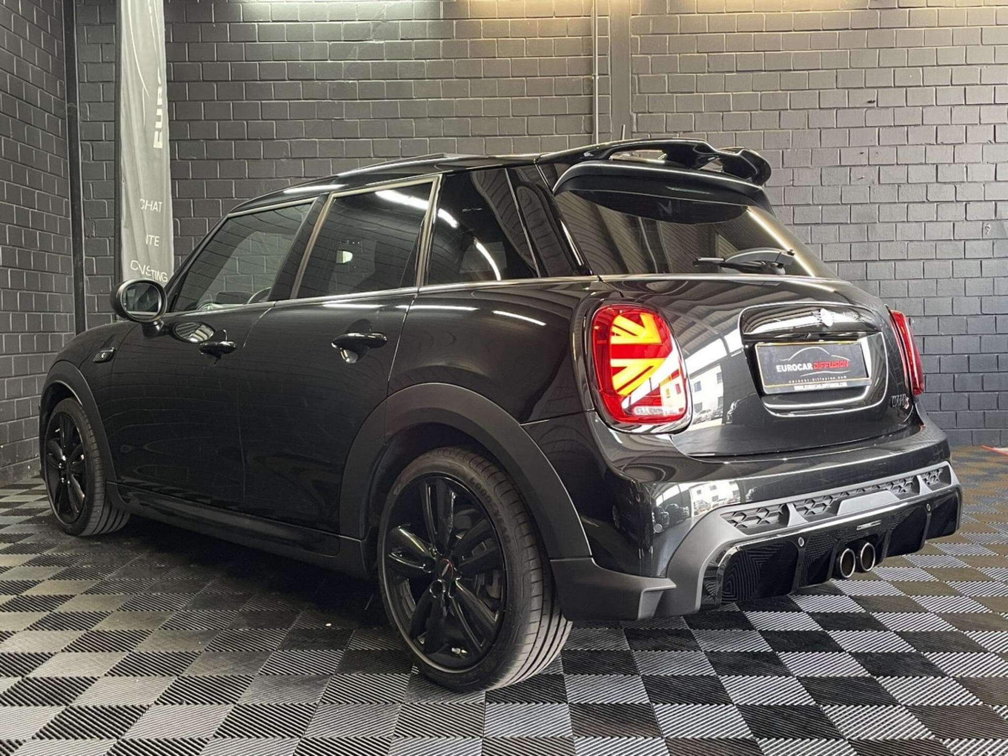 Mini Cooper S JCW 178 CV ** Toit ouvrant ** Harman ** Caméra (2024) - Photo 6