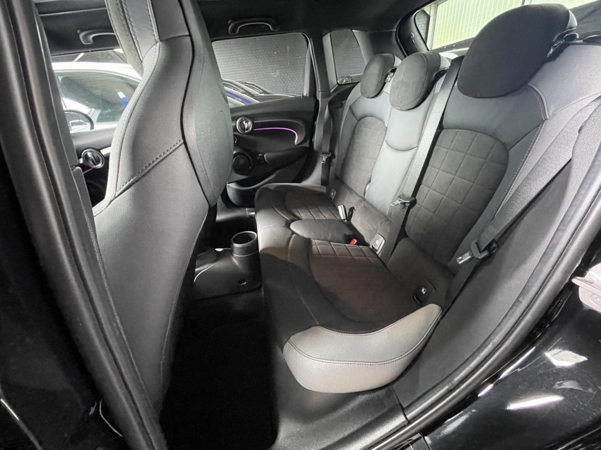 Mini Cooper S JCW 178 CV ** Toit ouvrant ** Harman ** Caméra (2024) - Photo 8