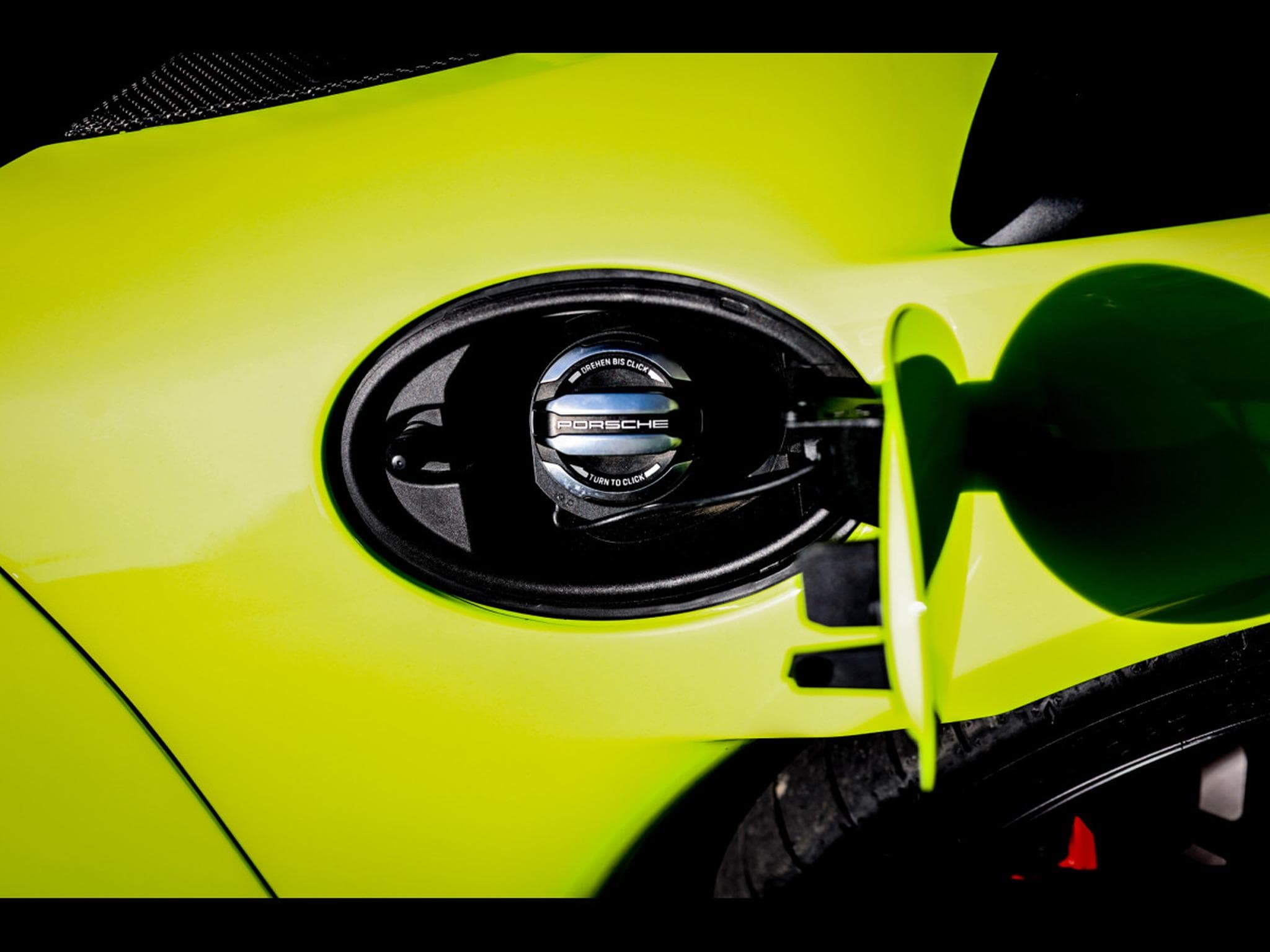 Porsche Cayman 718 GT4 RS PDK PACK WEISSACH – ACID GREEN PTS – FULL PPF (2023) - Photo 22