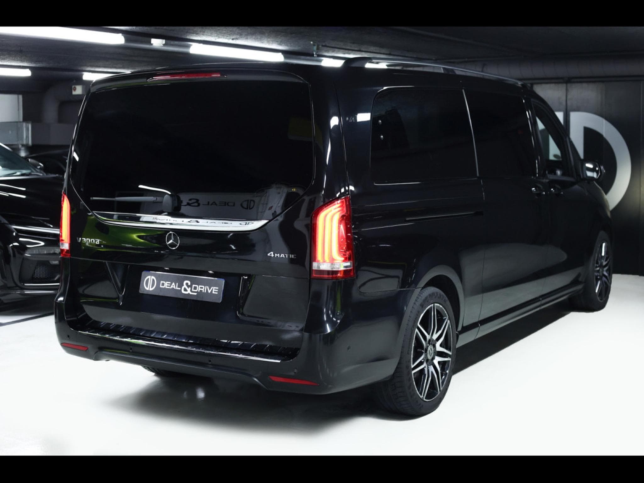 Mercedes V 300 d 4MATIC EXTRALANG AMG-LINE – MH VIP DESIGN (2021) - Photo 7