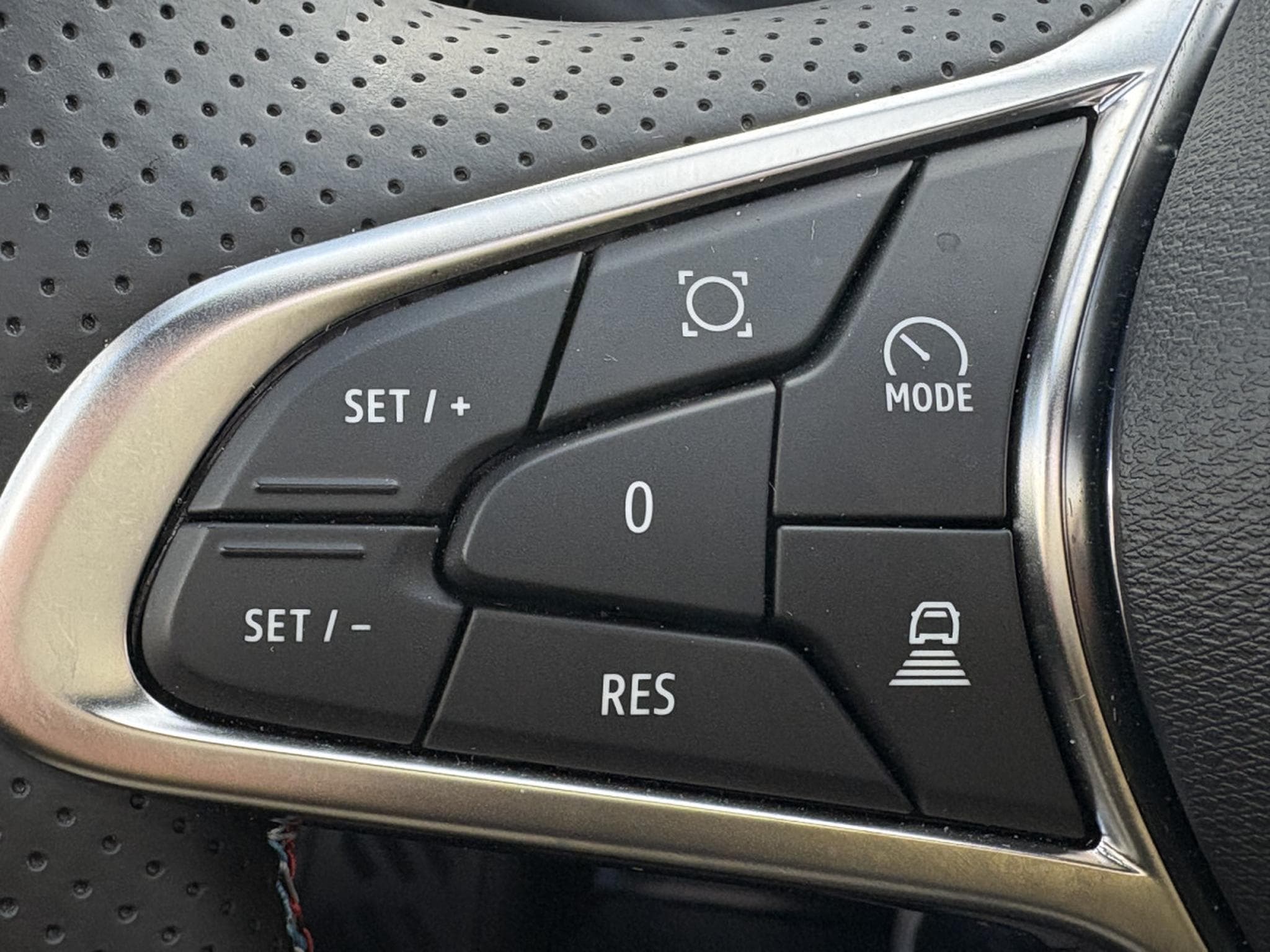 Renault Arkana 1.6 E-TECH FULL HYBRID 145 ESPRIT ALPINE (2024) - Photo 9