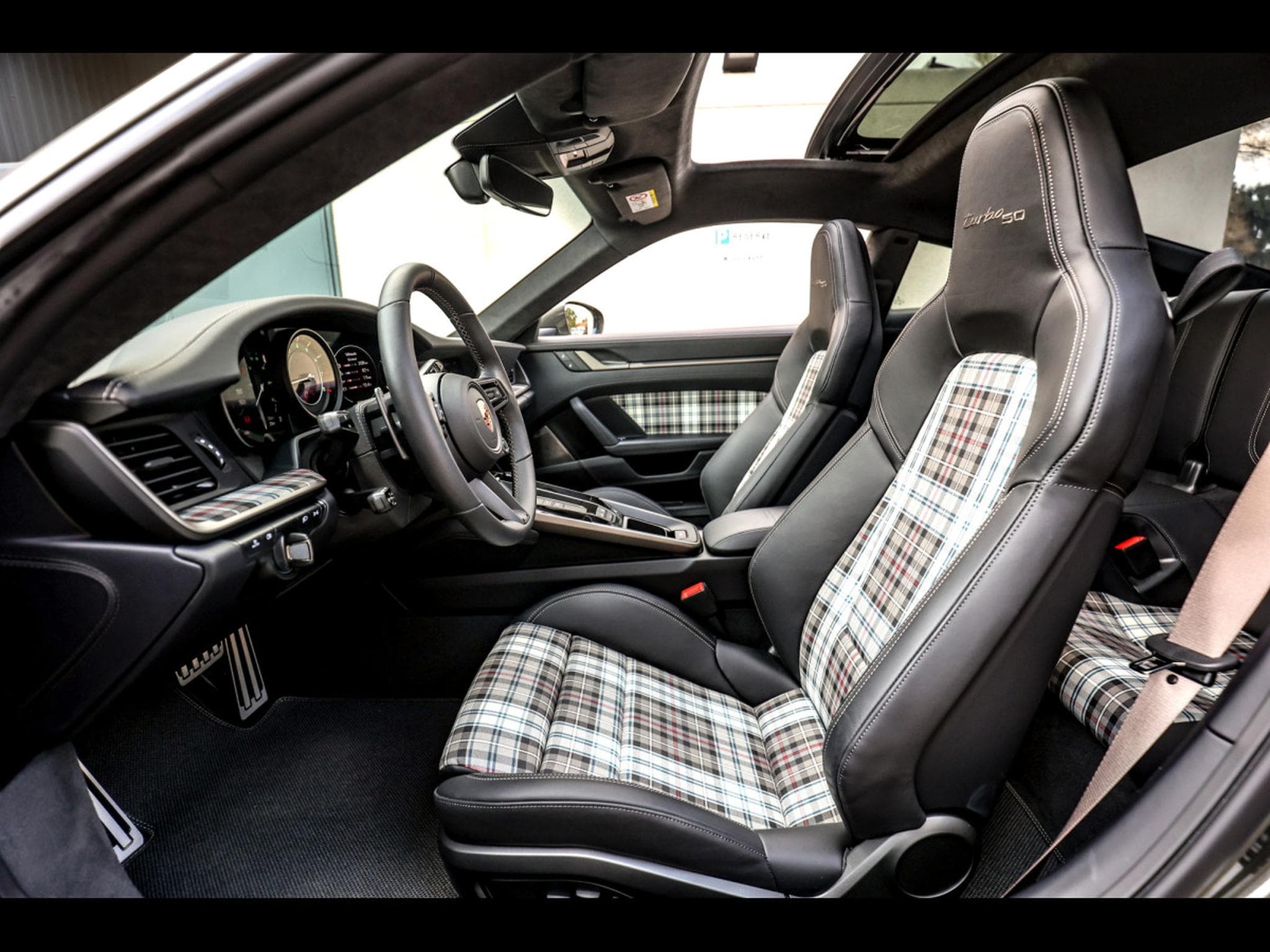 Porsche 911 (992.1) TURBO 50 JAHRE (S) COUPE PDK - PACK HERITAGE DESIGN (2025) - Foto 12