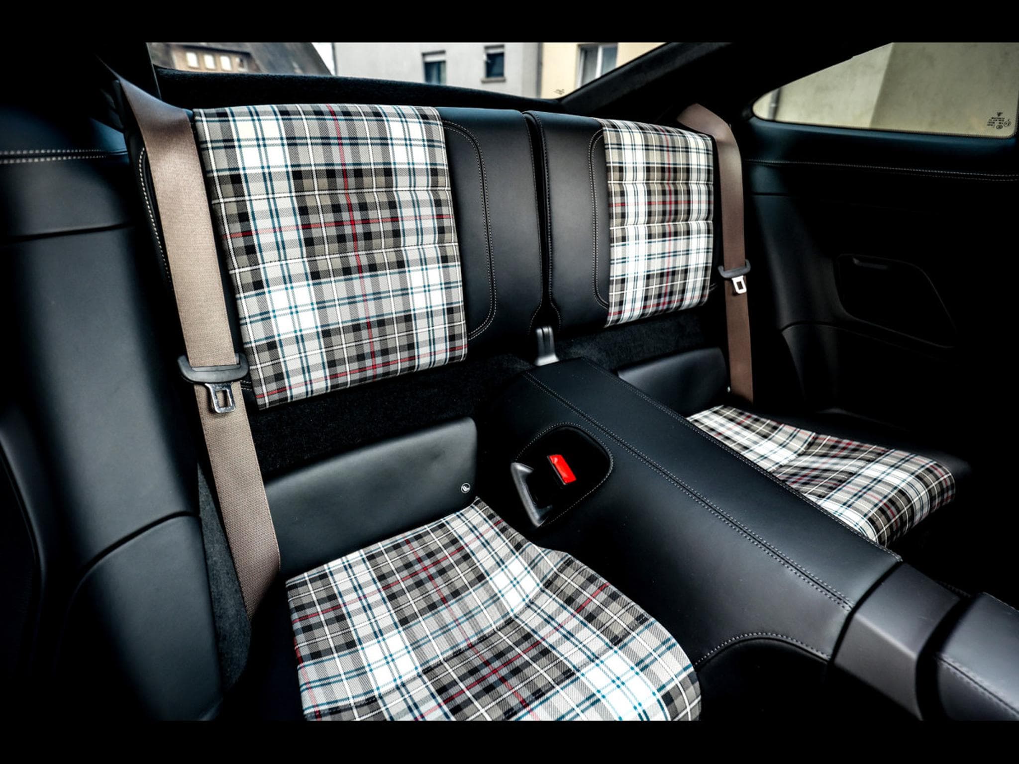 Porsche 911 (992.1) TURBO 50 JAHRE (S) COUPE PDK - PACK HERITAGE DESIGN (2025) - Foto 15