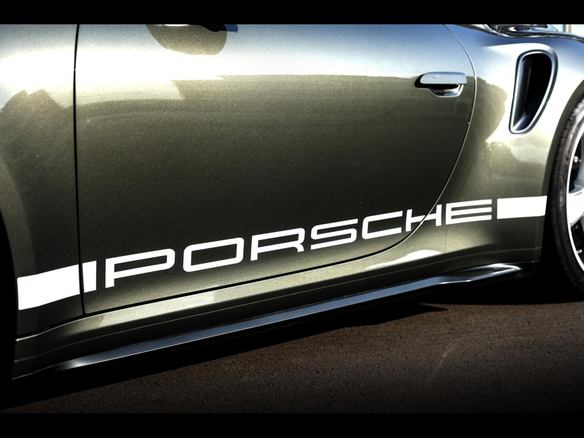 Porsche 911 (992.1) TURBO 50 JAHRE (S) COUPE PDK - PACK HERITAGE DESIGN (2025) - Foto 20