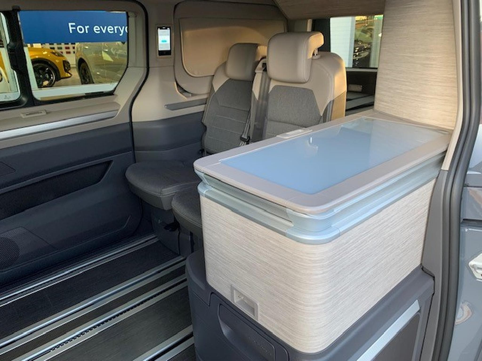 VW California OCEAN LP4 2.0TDI 150CV DSG7 (2026) - Photo 4