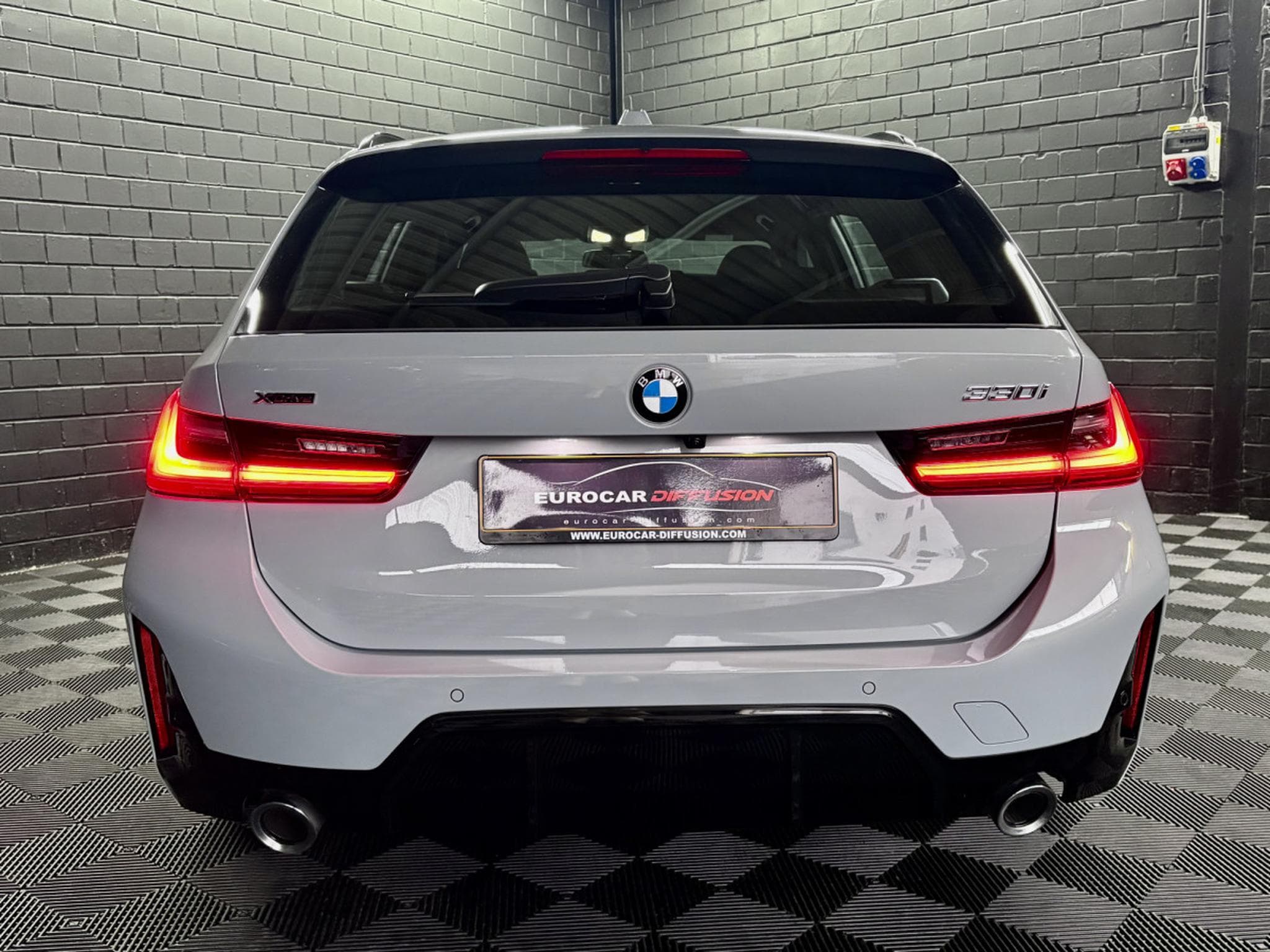 BMW 330 330i M-Sport Touring xDrive 245CV * Hayon * ACC * Sièges cha (2025) - Foto 5