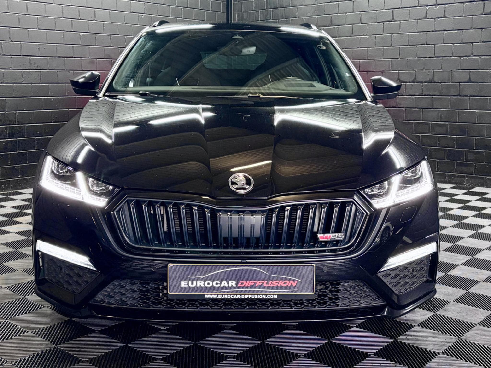 Skoda Octavia RS iV Combi PHEV 245 CV *MATRIX* *Sièges Chauff* (2022) - Foto 2