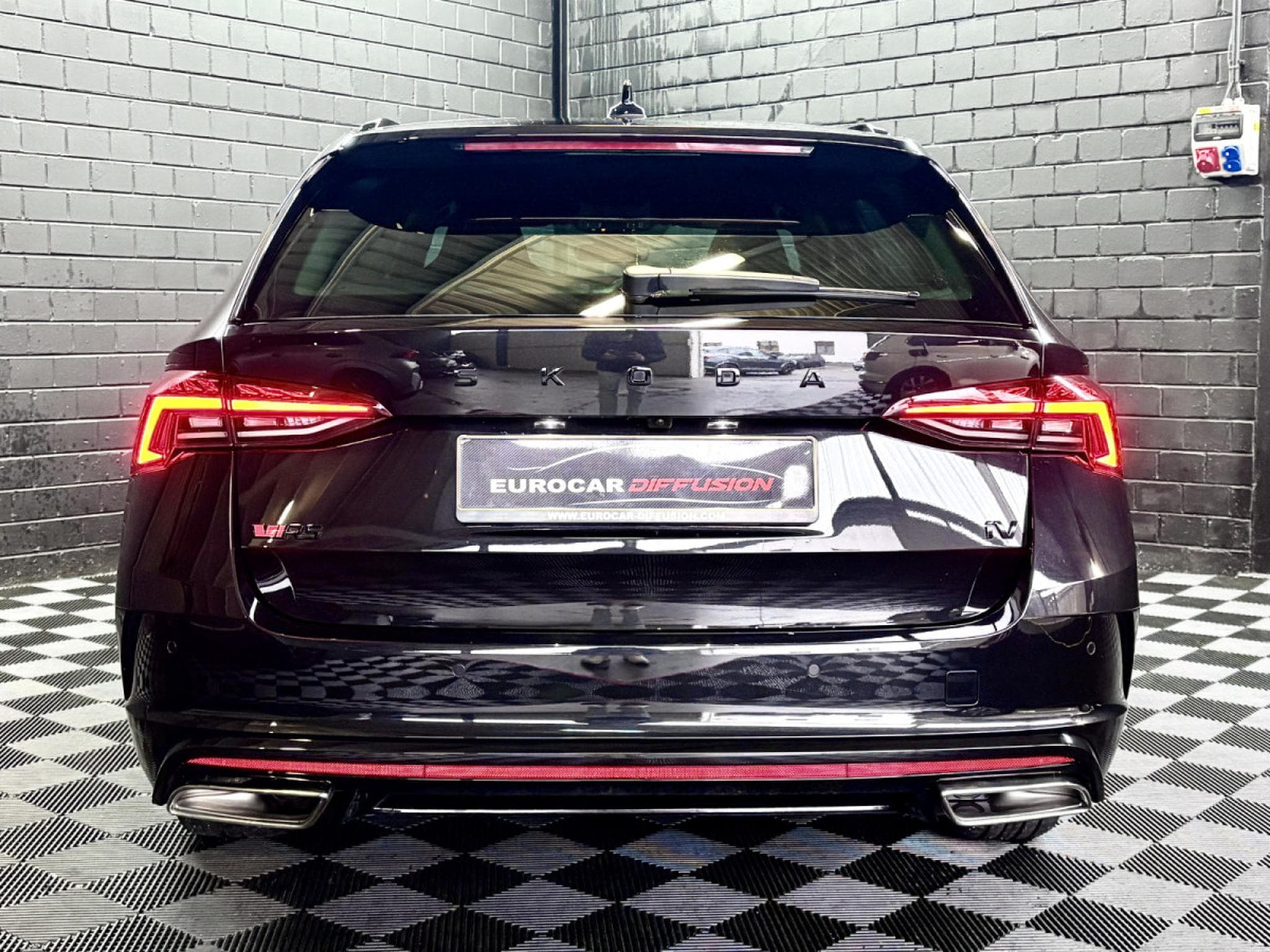 Skoda Octavia RS iV Combi PHEV 245 CV *MATRIX* *Sièges Chauff* (2022) - Foto 5