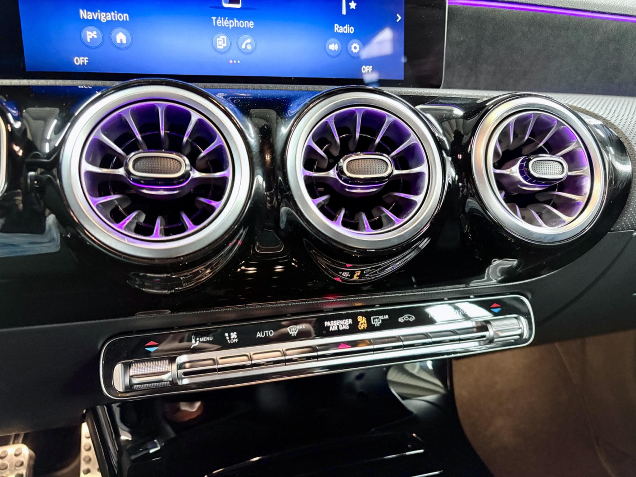 Mercedes A 200 AMG EDITION 163 CV * ATTELAGE * CAMÉRA * (2024) - Foto 16