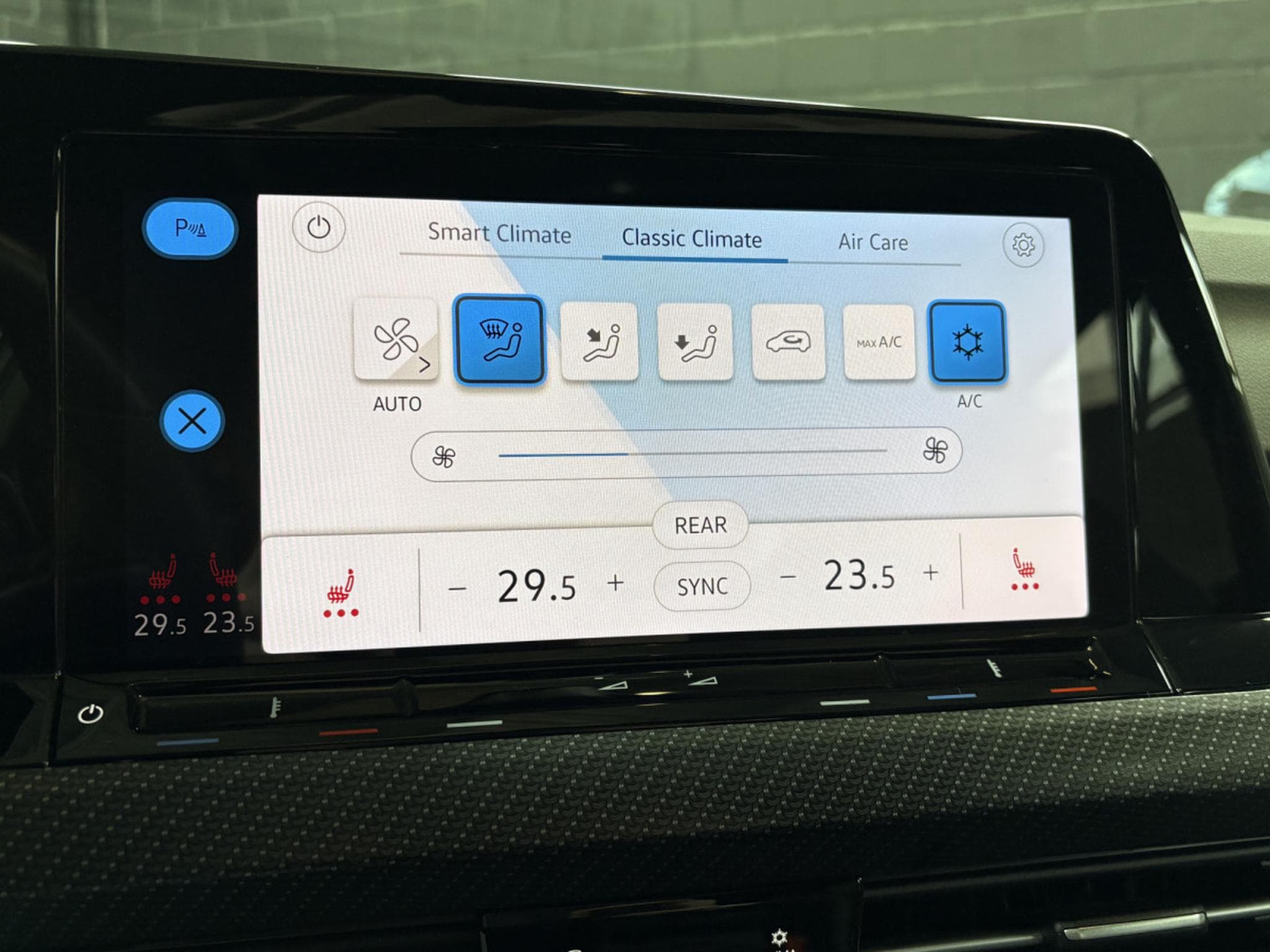 VW Golf R 4Motion 2.0 TSI 320 CV DSG7  *Toit Ouvrant* *Caméra* *ACC* (2023) - Foto 16